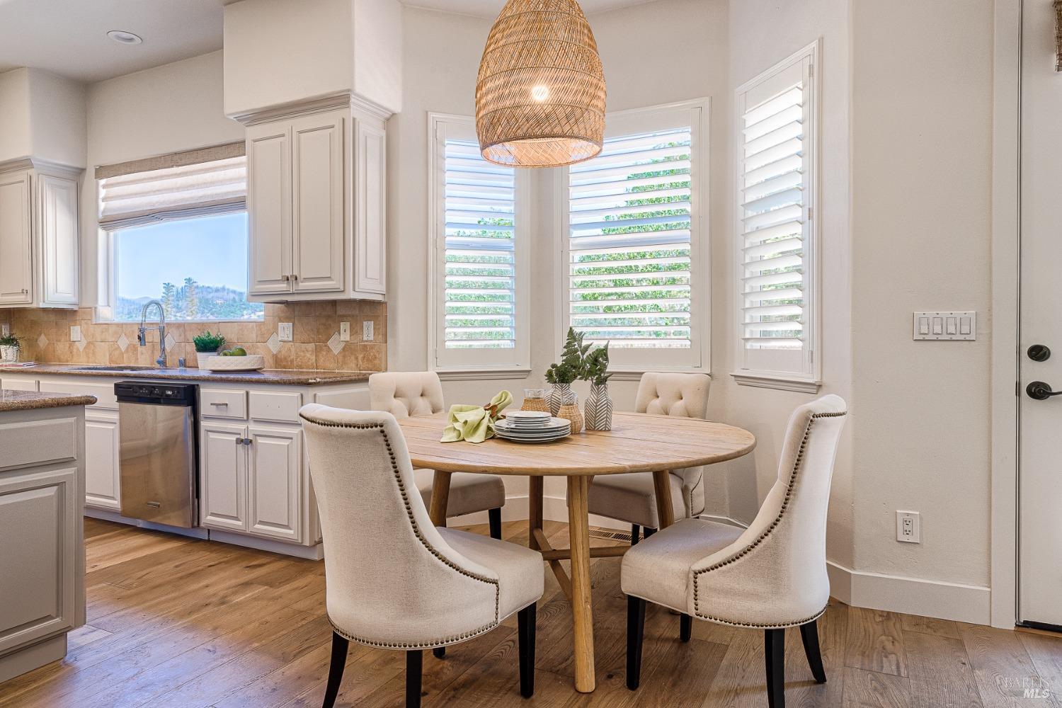 704 Hunt Avenue St. Helena CA 94574