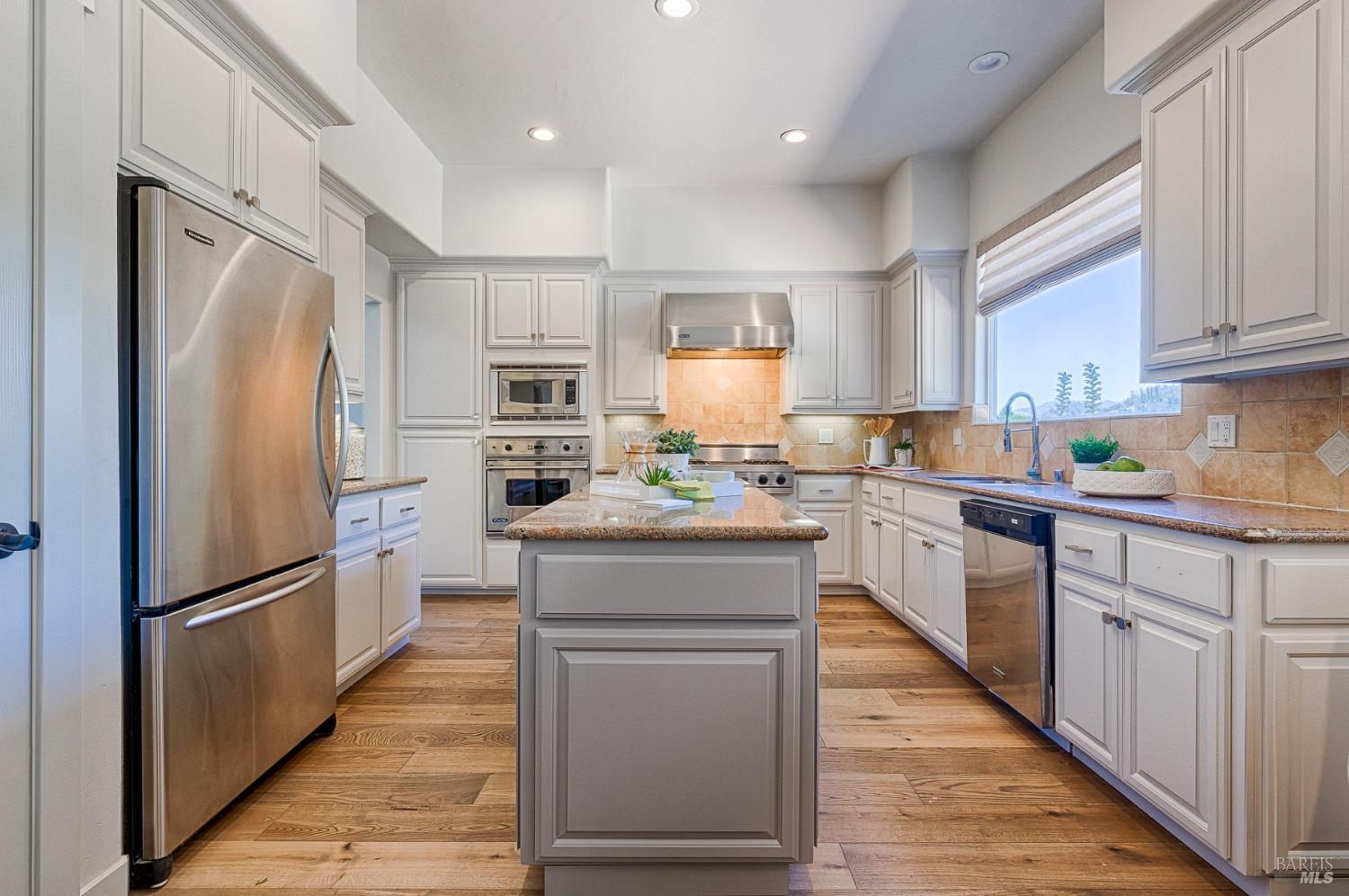 704 Hunt Avenue St. Helena CA 94574