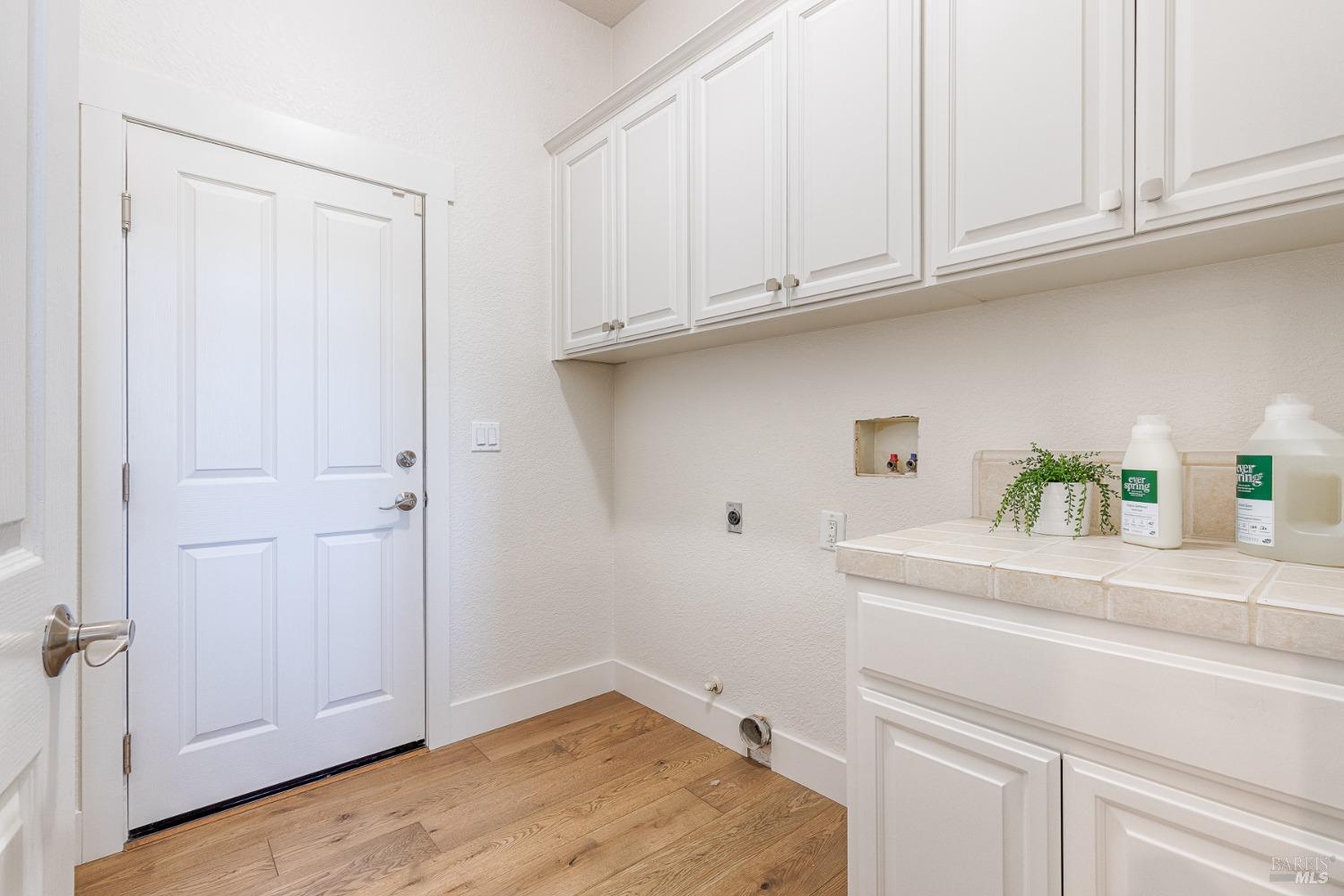704 Hunt Avenue St. Helena CA 94574