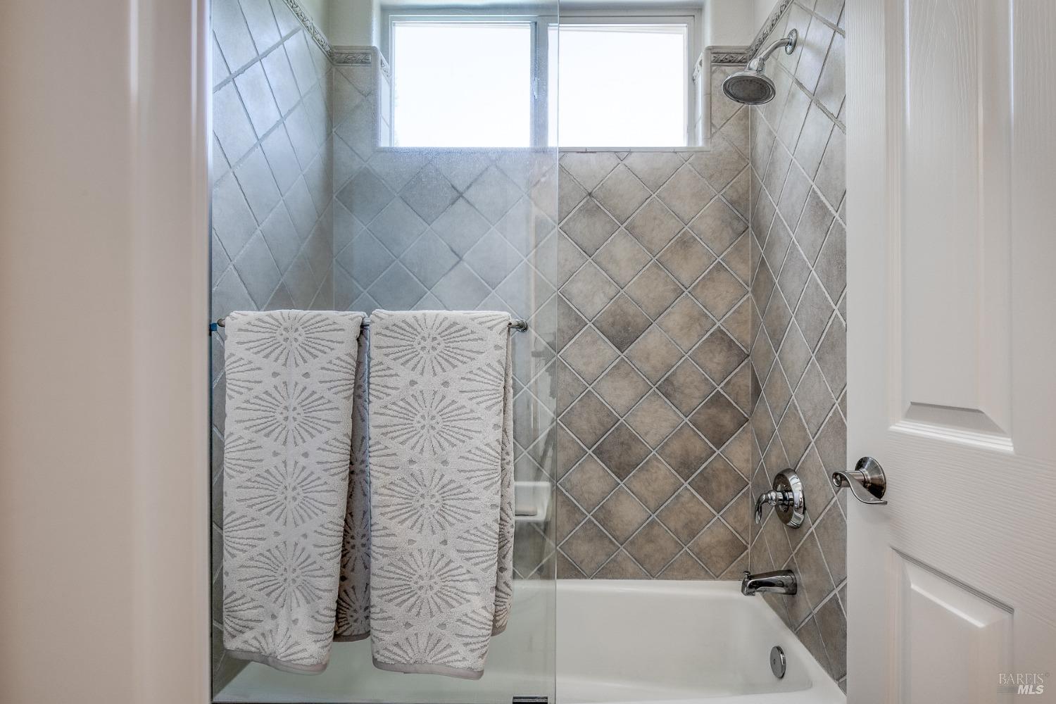 704 Hunt Avenue St. Helena CA 94574
