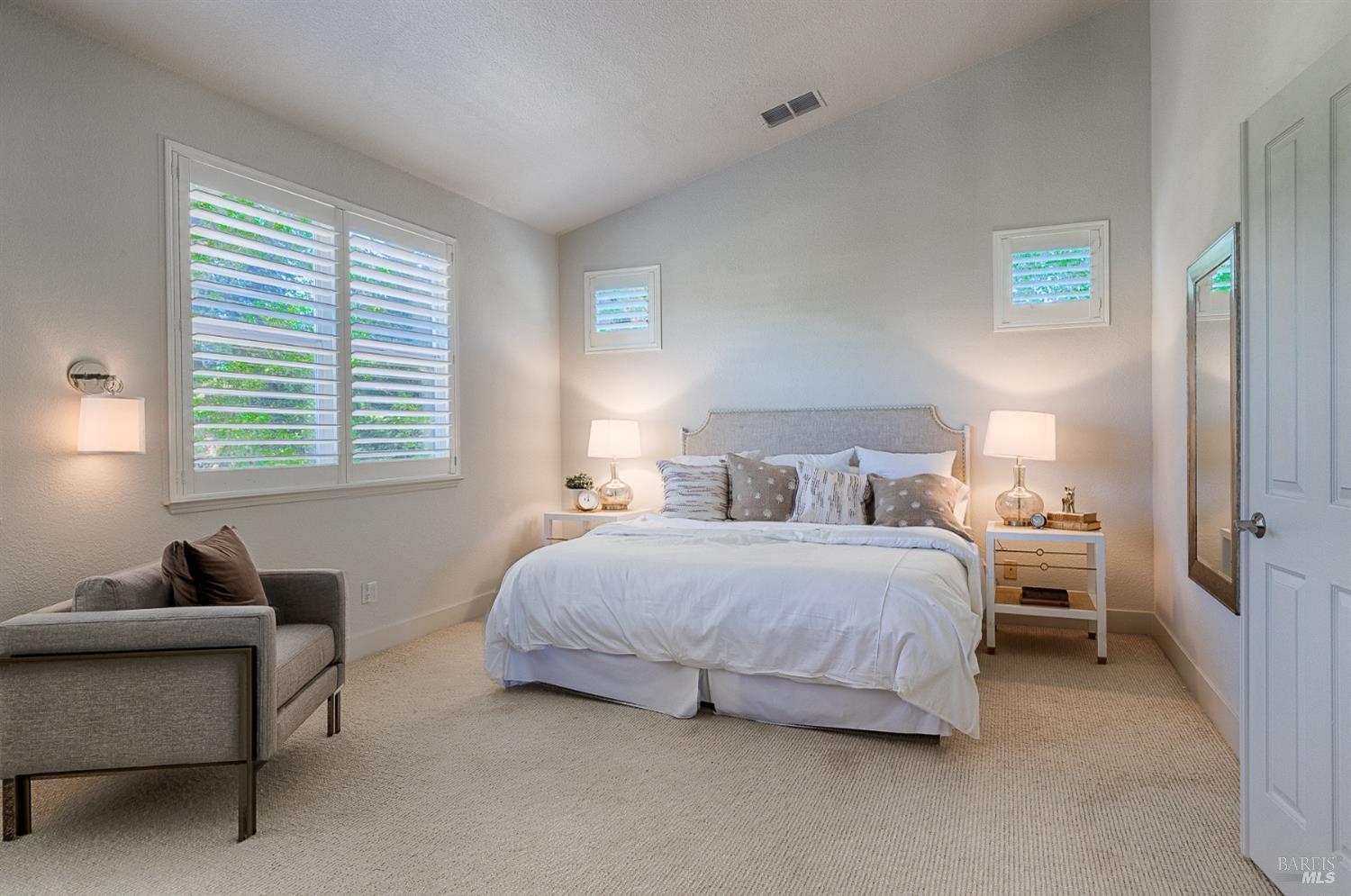 704 Hunt Avenue St. Helena CA 94574