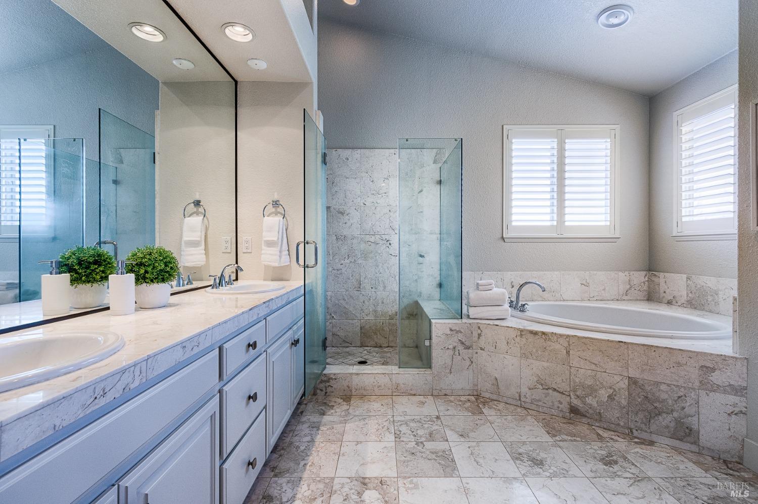 704 Hunt Avenue St. Helena CA 94574