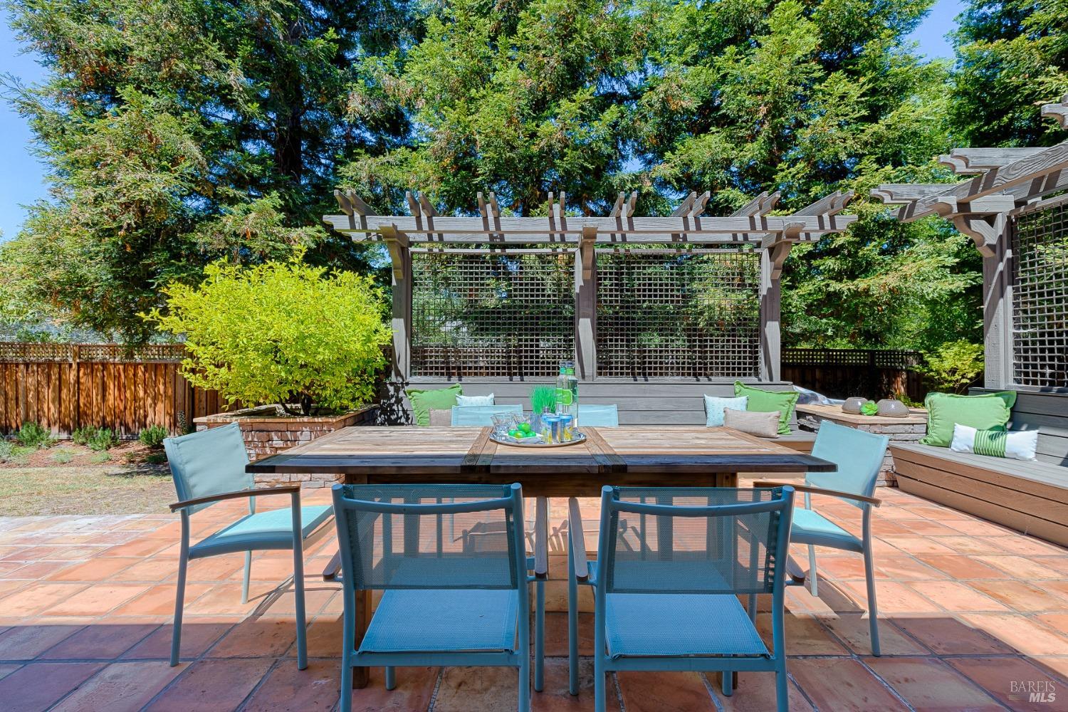 704 Hunt Avenue St. Helena CA 94574