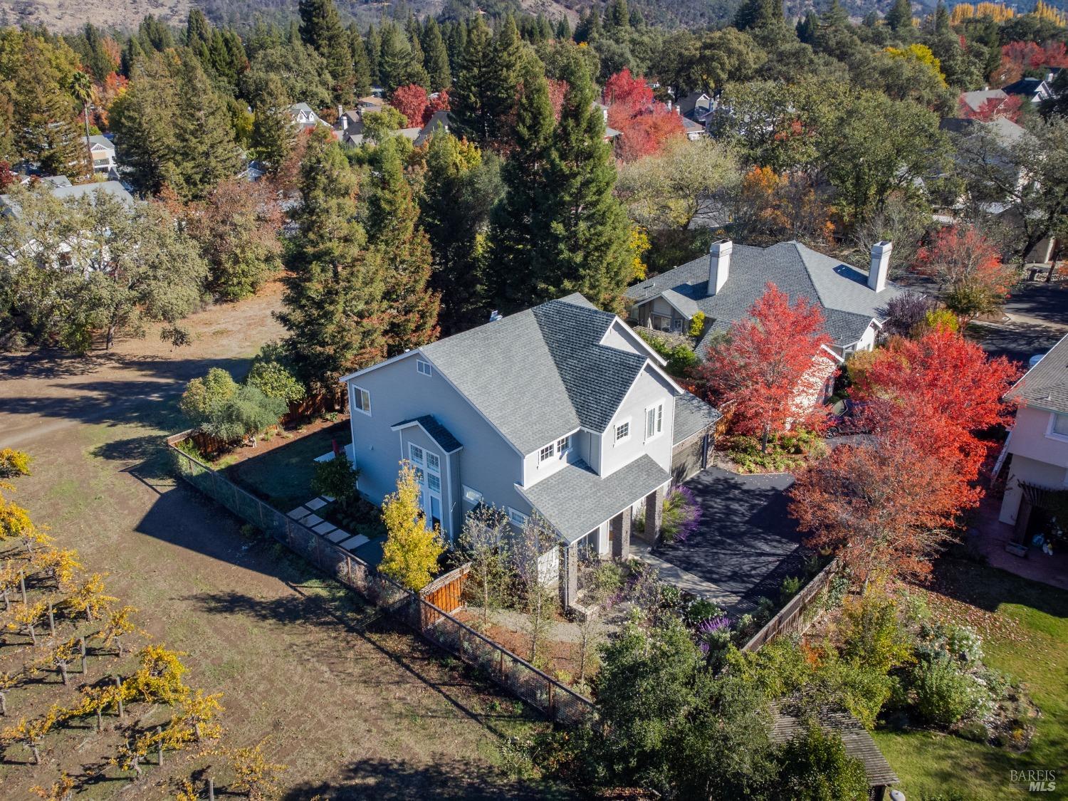 704 Hunt Avenue St. Helena CA 94574