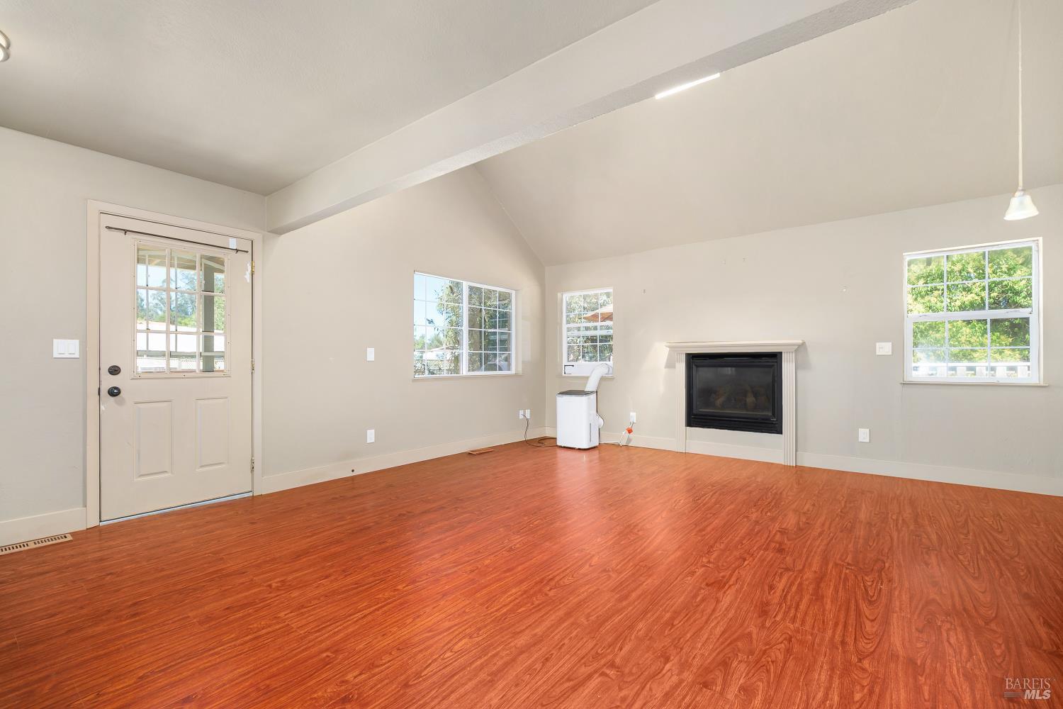 9527 Old Redwood Highway Penngrove CA 94951
