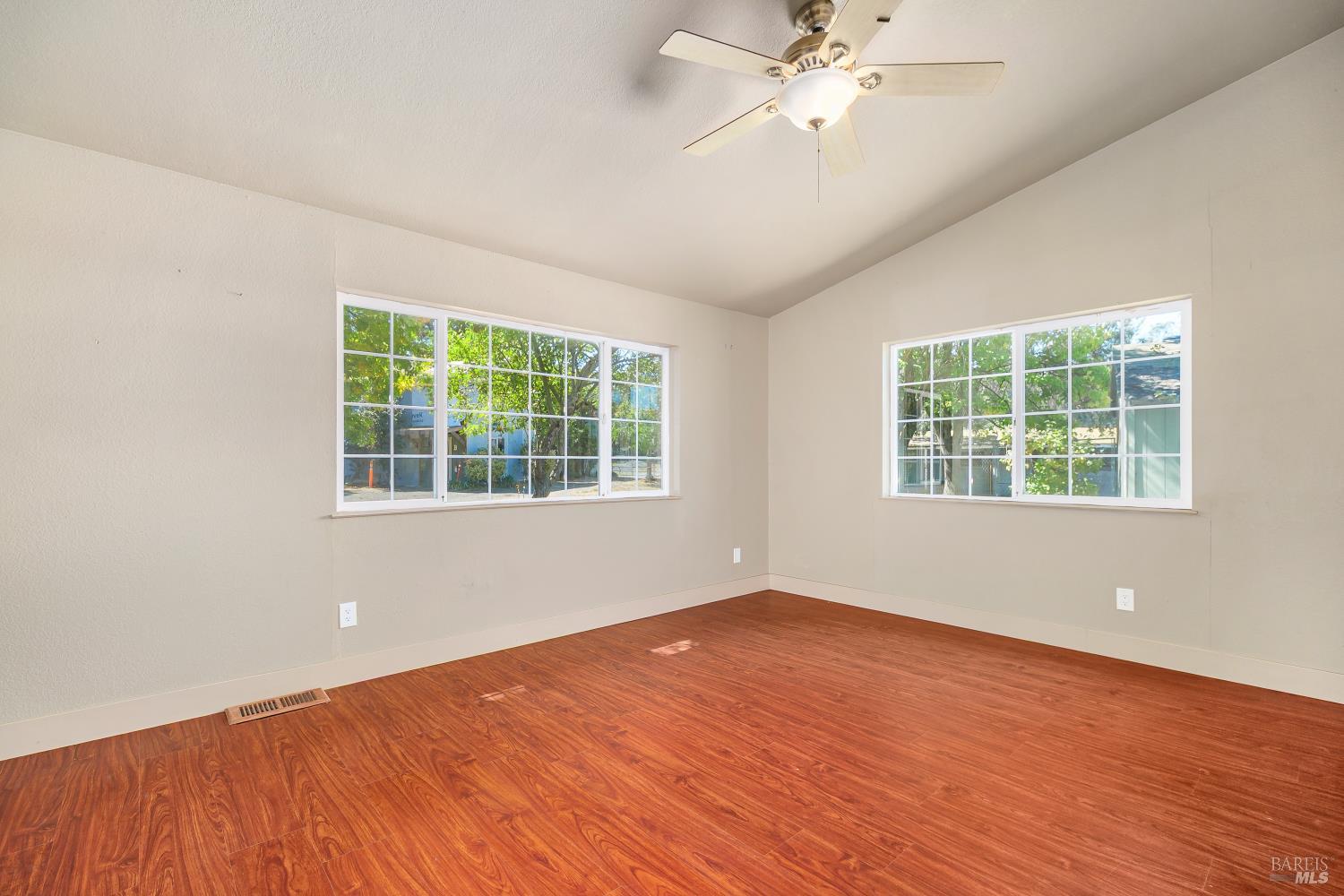 9527 Old Redwood Highway Penngrove CA 94951