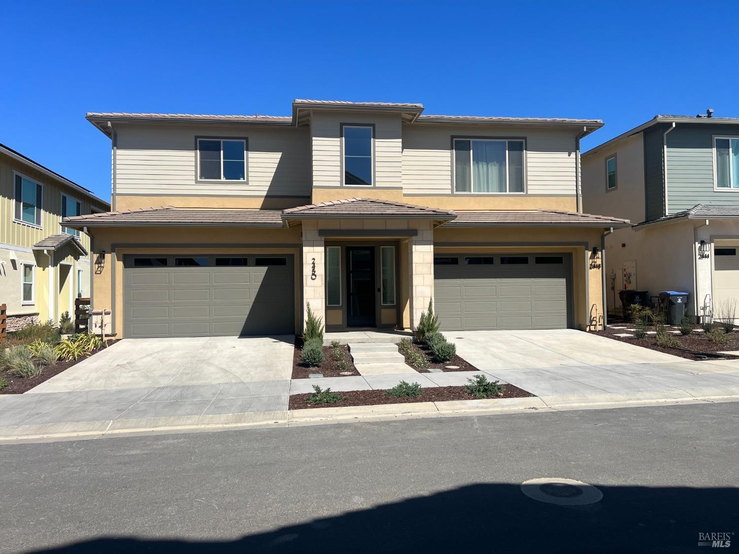 2438 Shore Vista Fairfield CA 94533