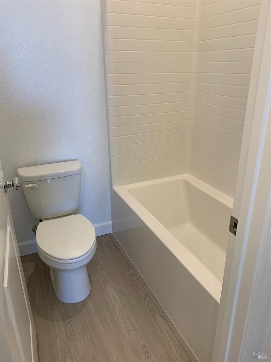 2438 Shore Vista Fairfield CA 94533
