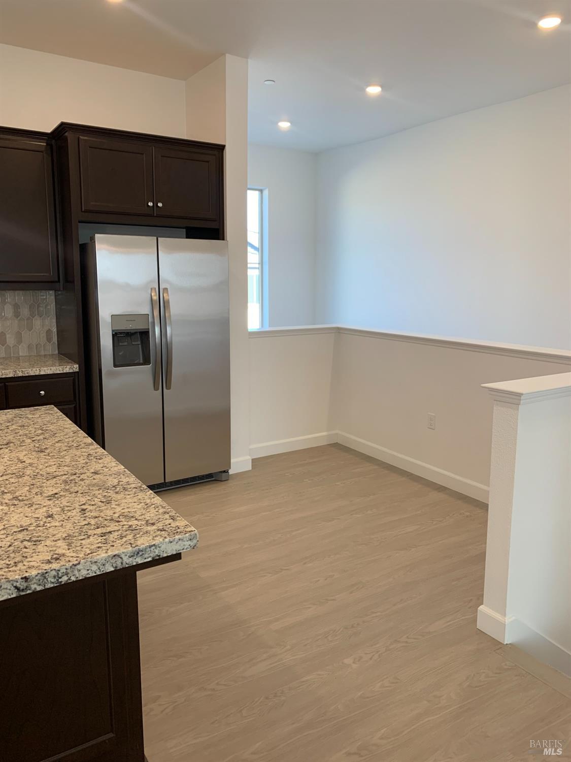 2438 Shore Vista Fairfield CA 94533