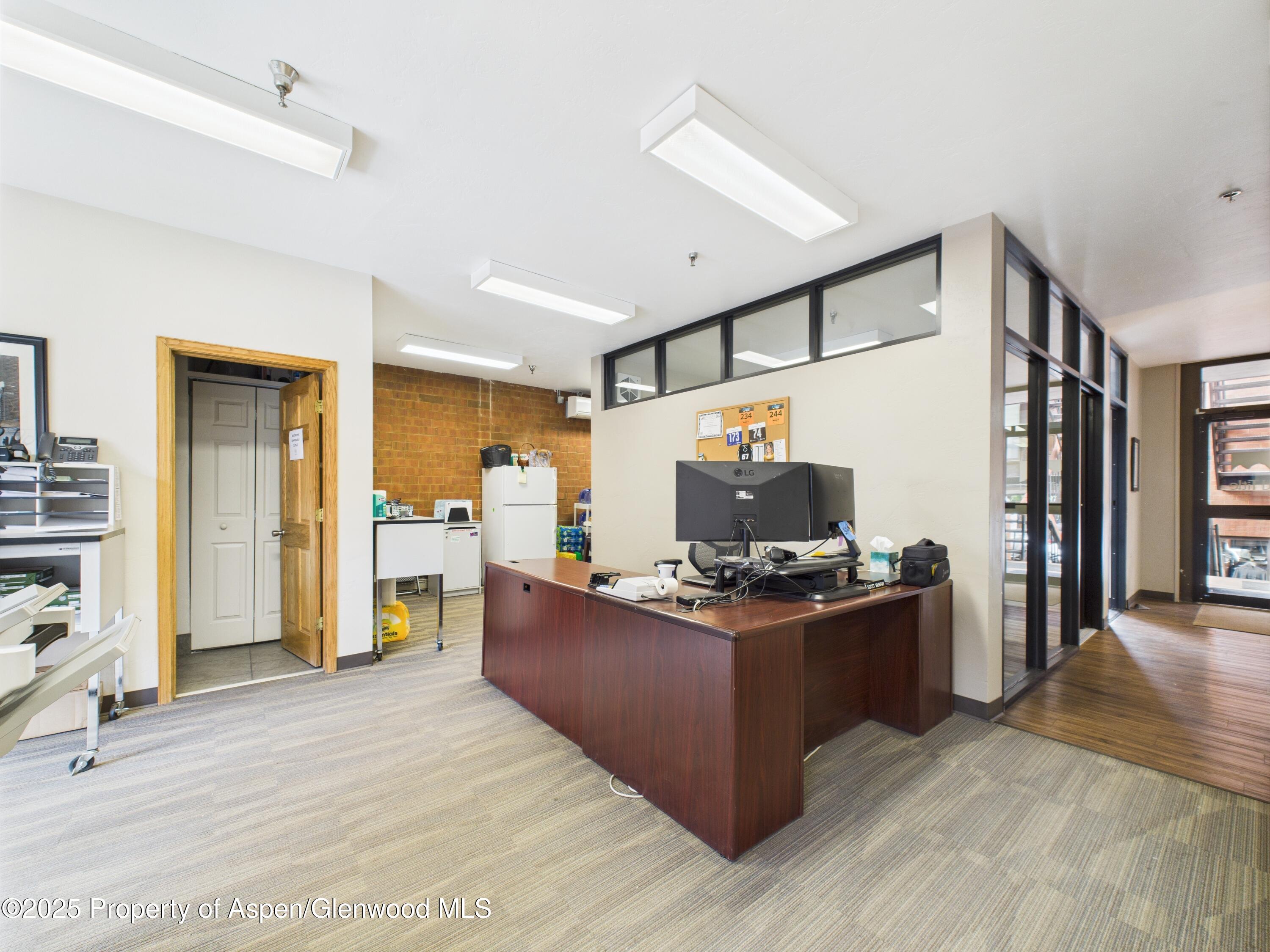 533 E Hopkins Avenue Aspen CO 81611