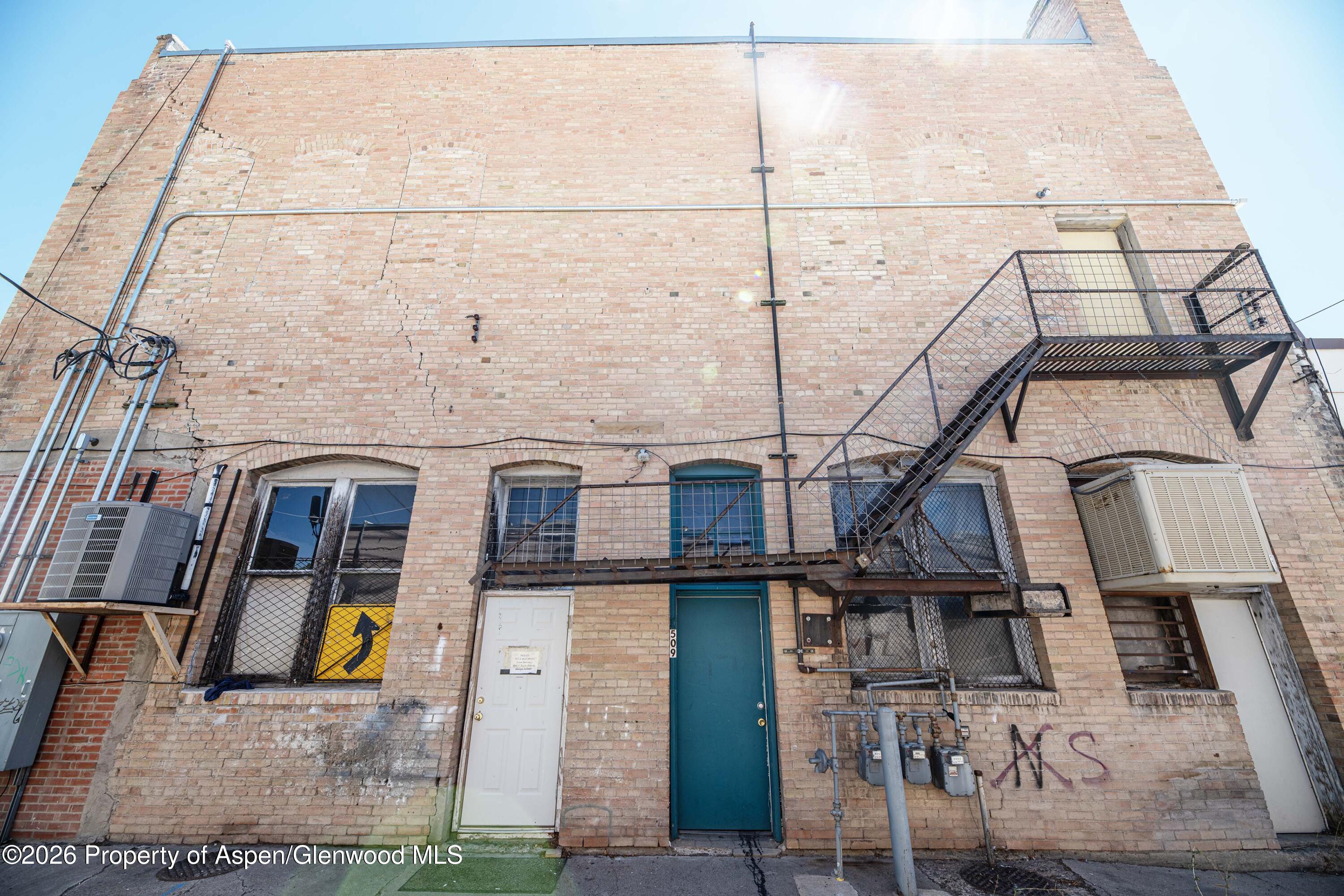 513 E Main Street Montrose CO 81401