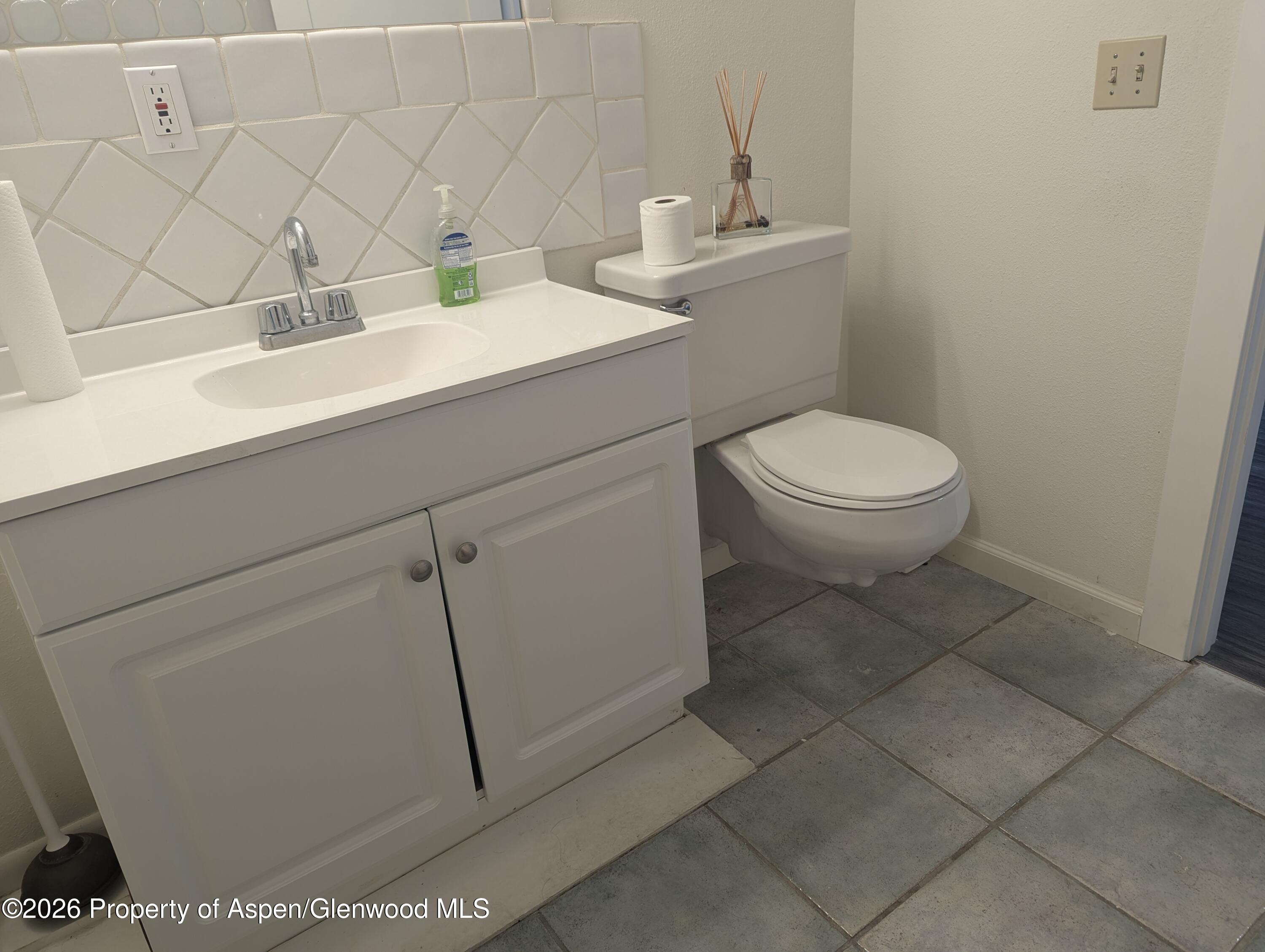 7780-7840 Highway 82 Glenwood Springs CO 81601