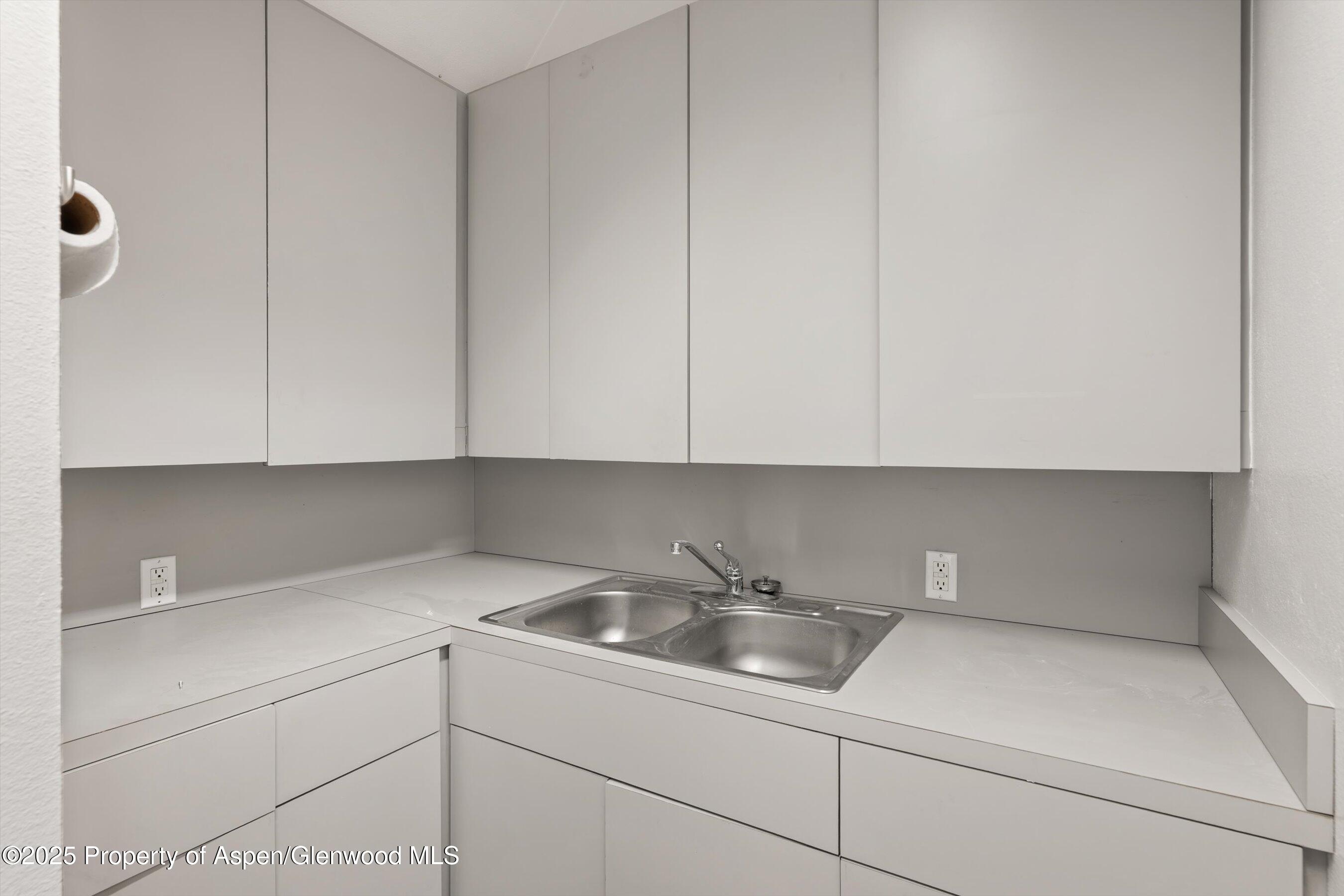 400 W Main Street Aspen CO 81611