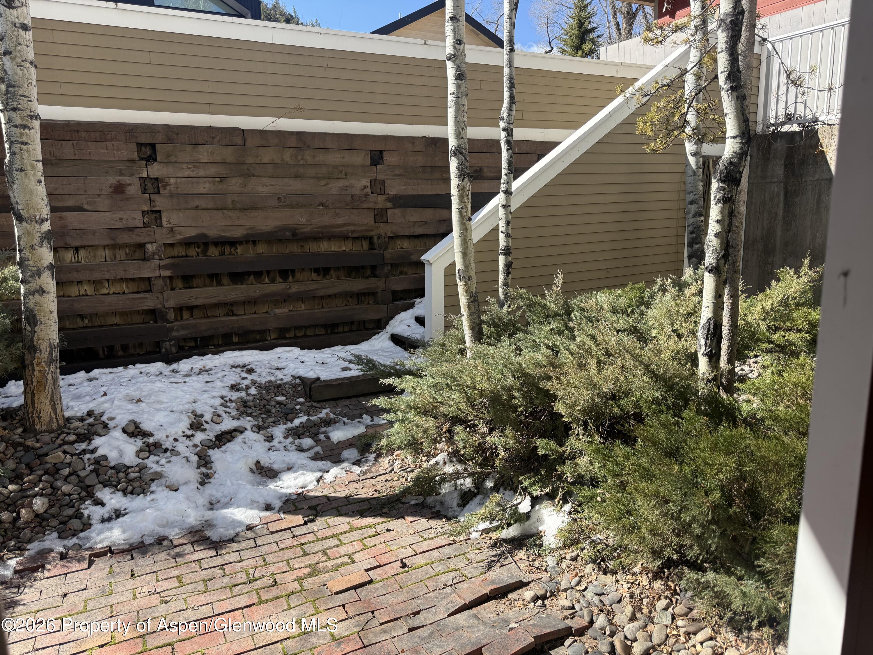617 W Main Street Aspen CO 81611