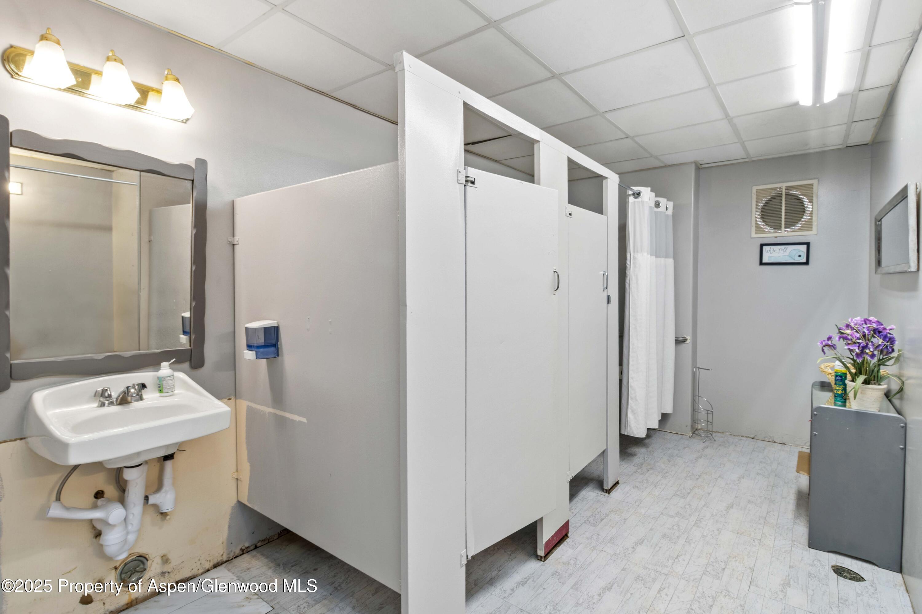 201 E 1st Street Parachute CO 81635