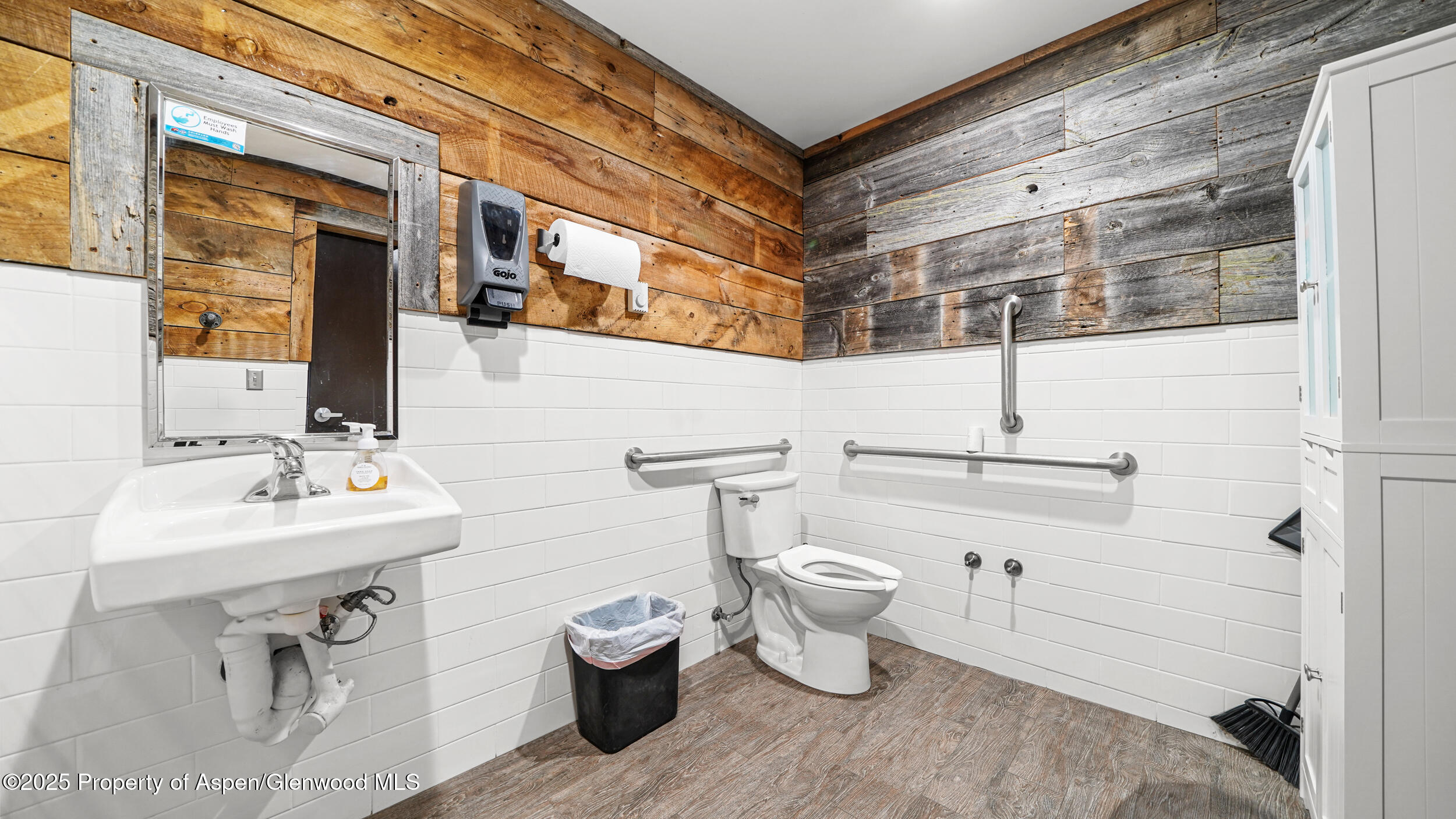 258 S Railroad Avenue Parachute CO 81635