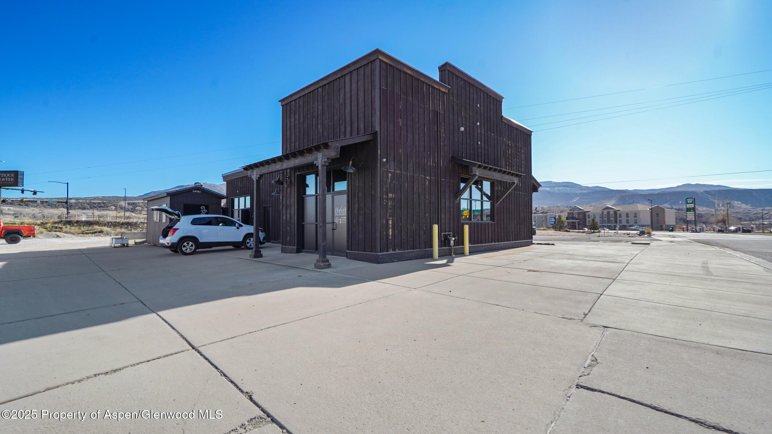 258 S Railroad Avenue Parachute CO 81635