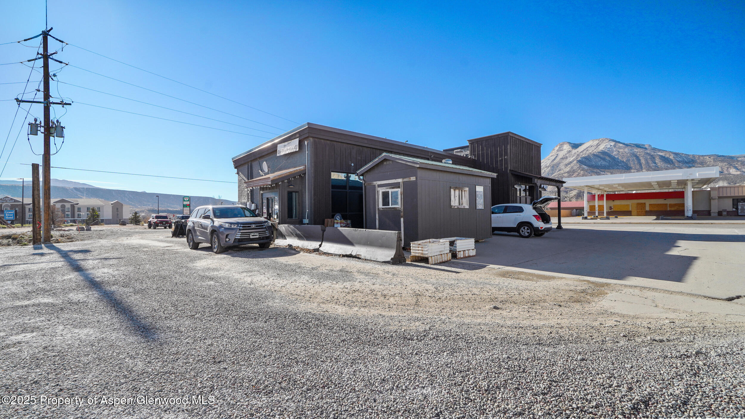 258 S Railroad Avenue Parachute CO 81635