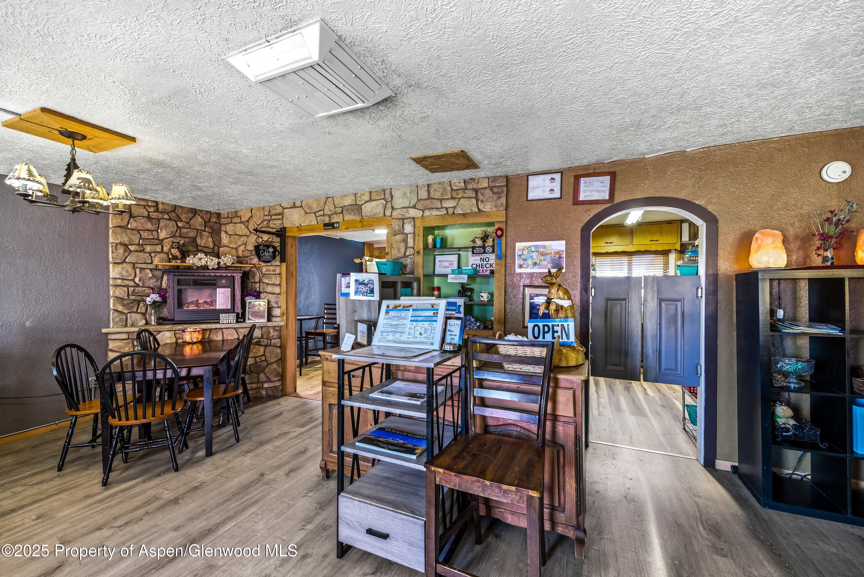 1047 N 1st Street Montrose CO 81401