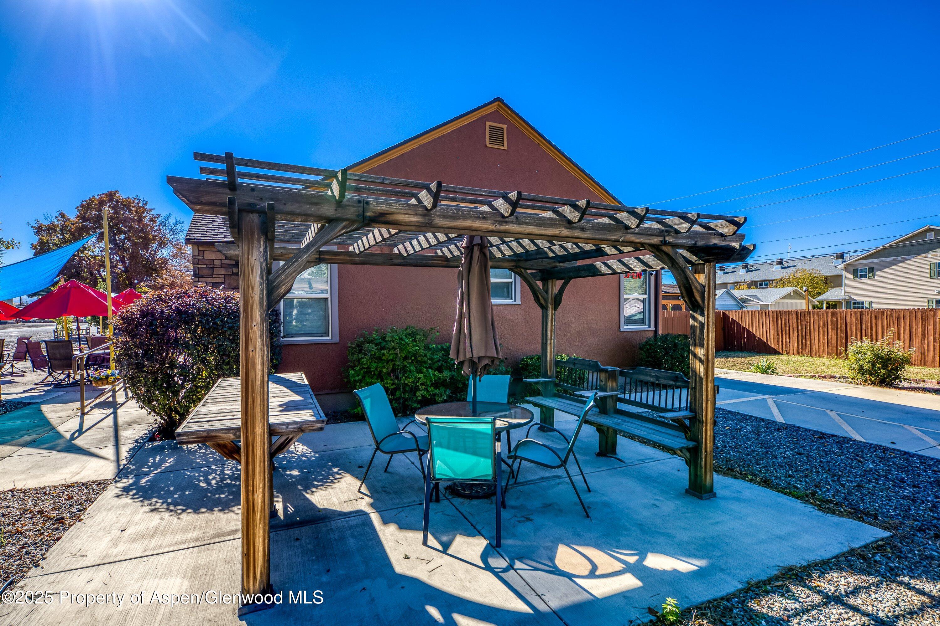 1047 N 1st Street Montrose CO 81401