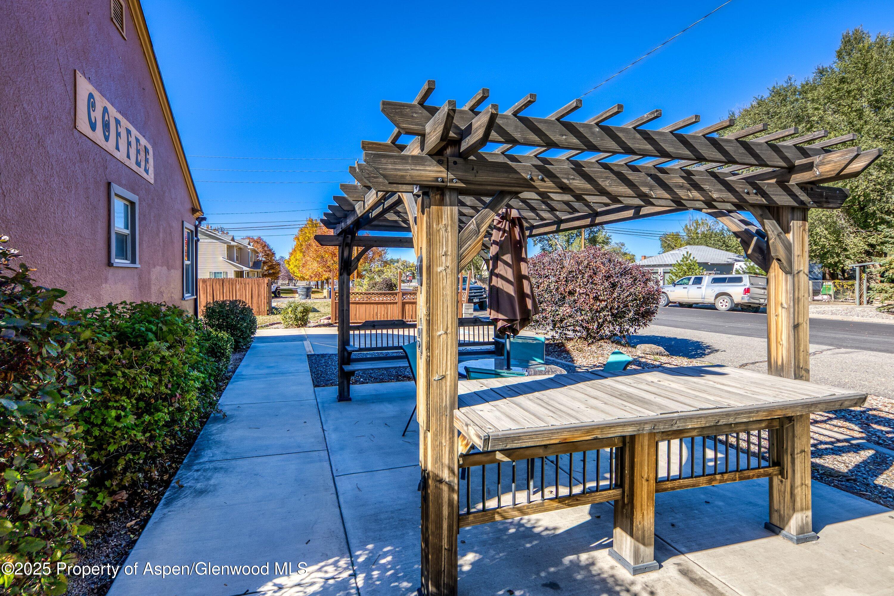 1047 N 1st Street Montrose CO 81401