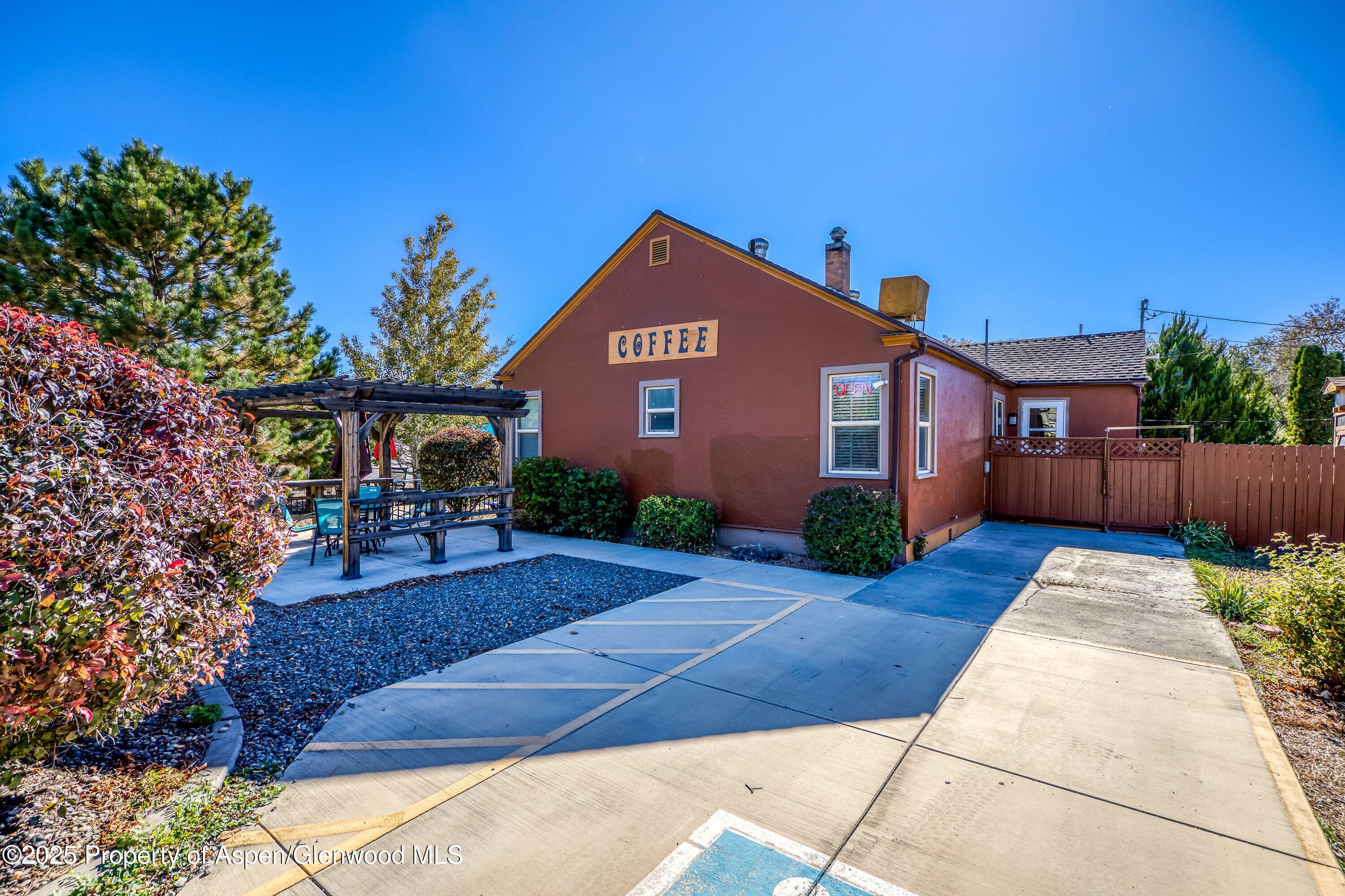 1047 N 1st Street Montrose CO 81401