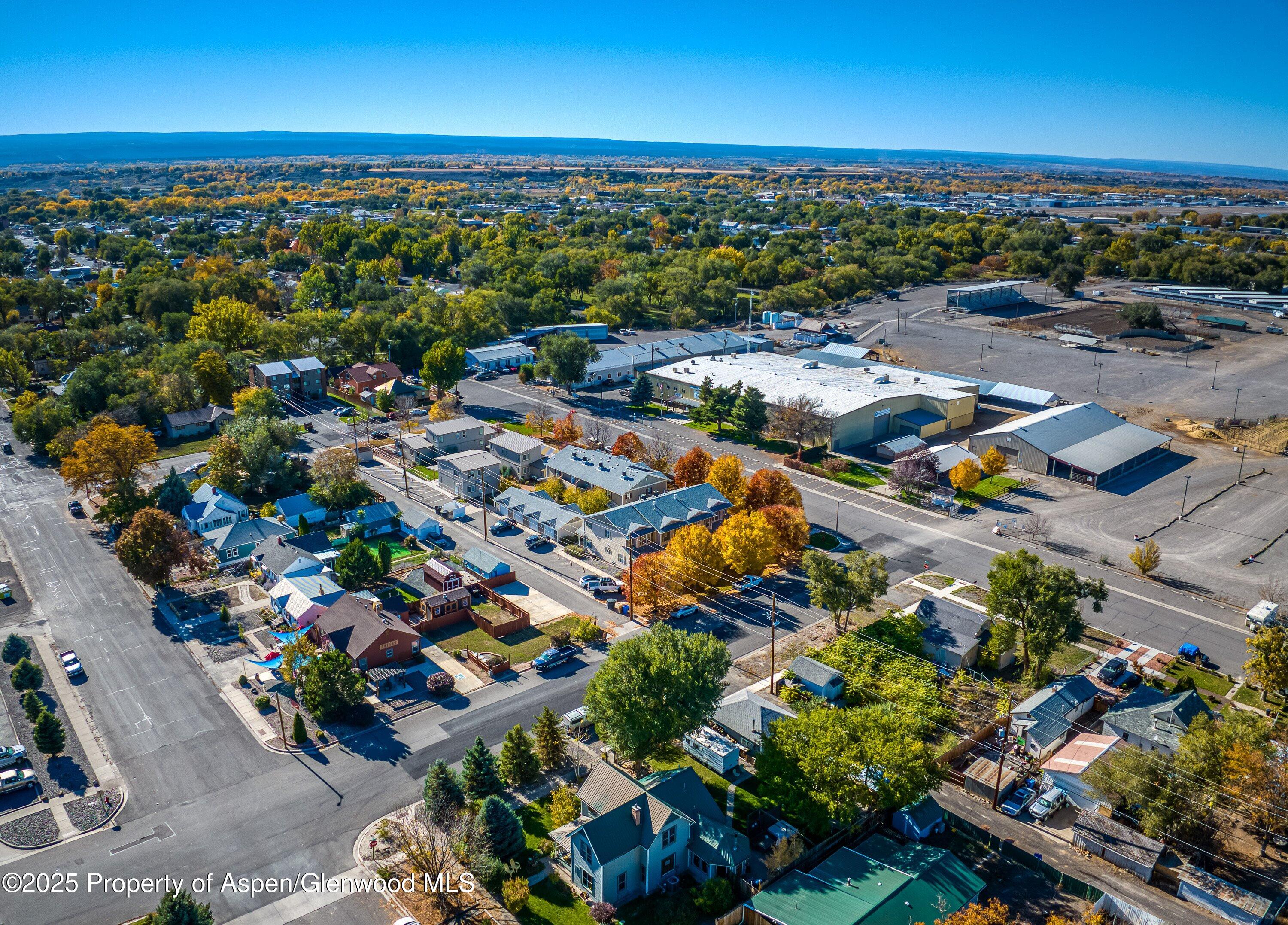 1047 N 1st Street Montrose CO 81401