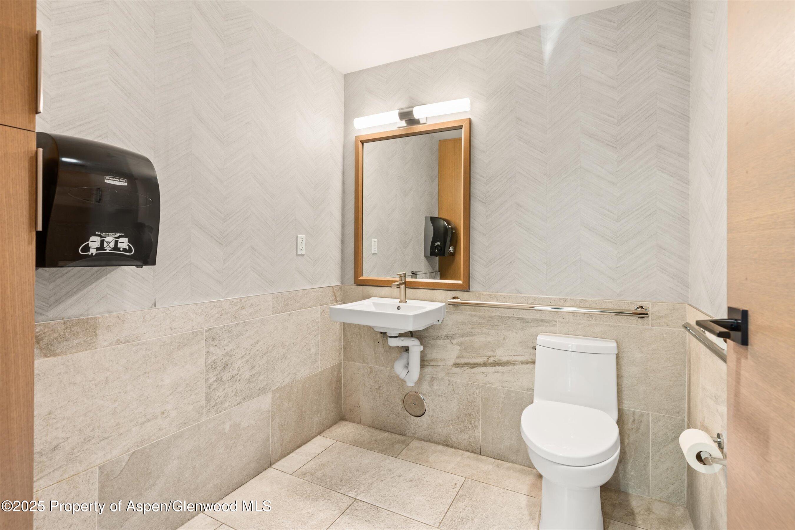 122 W Main Street Aspen CO 81611