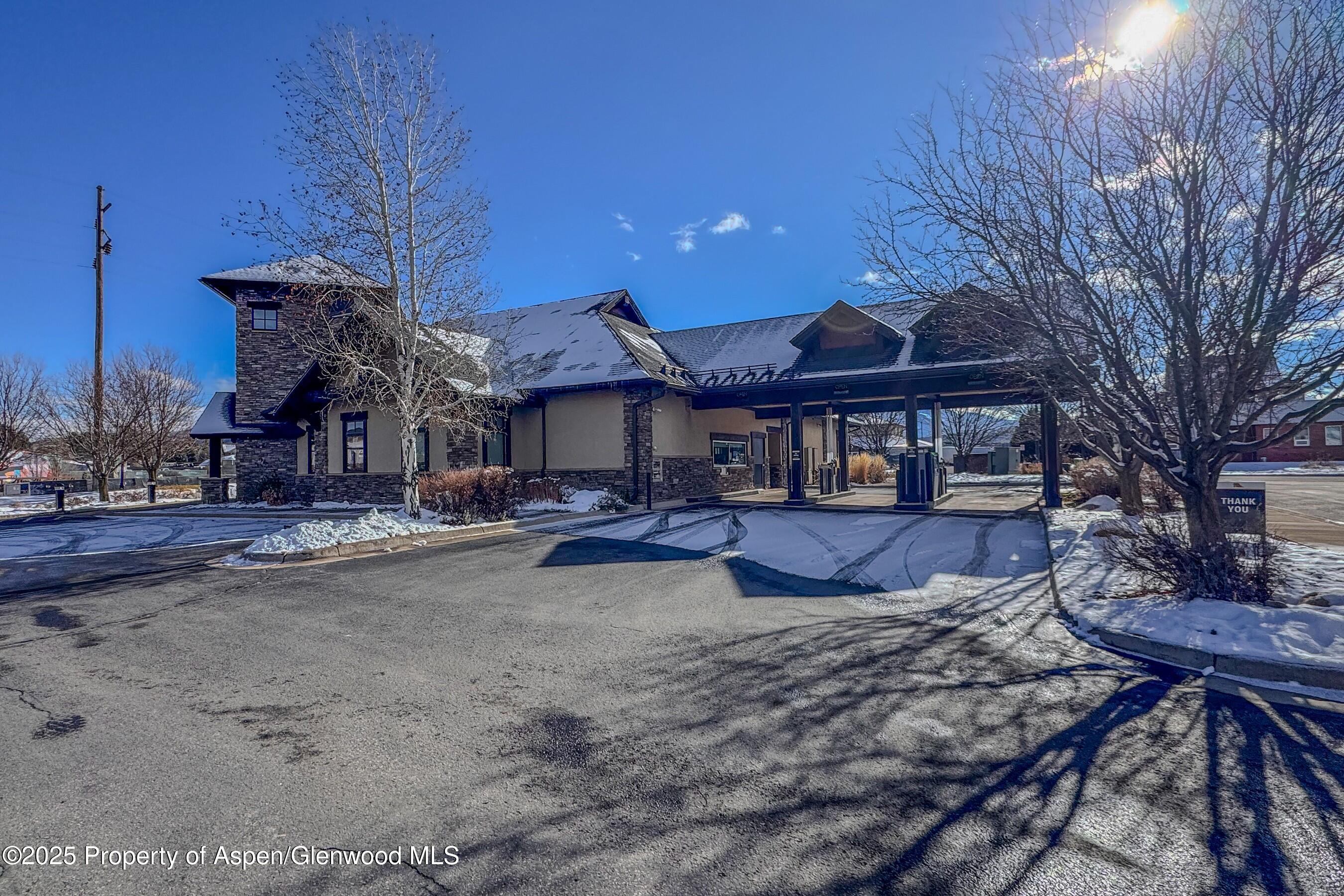 409 Dolores Way Carbondale CO 81623