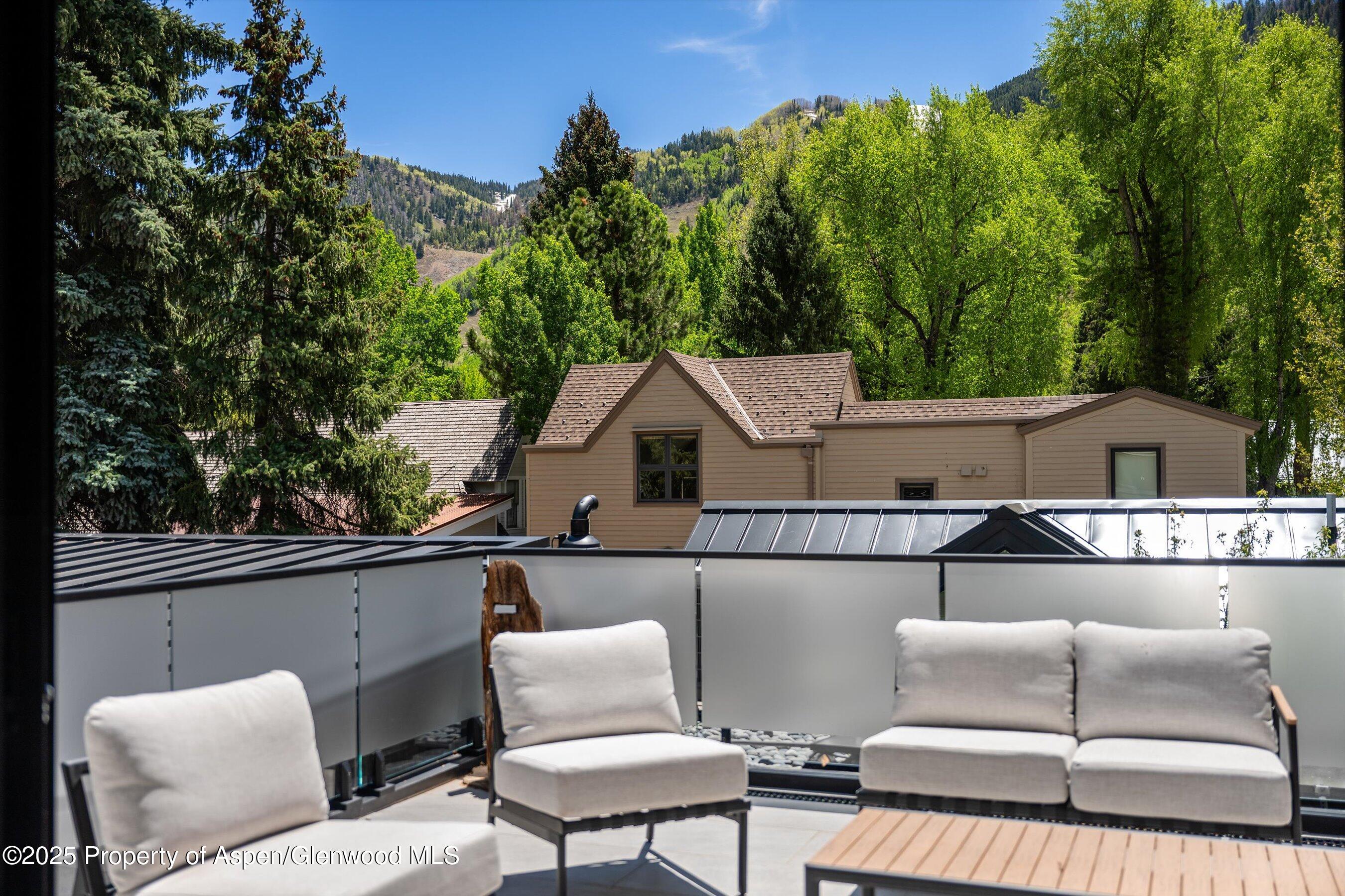 211 W Main Street Aspen CO 81611