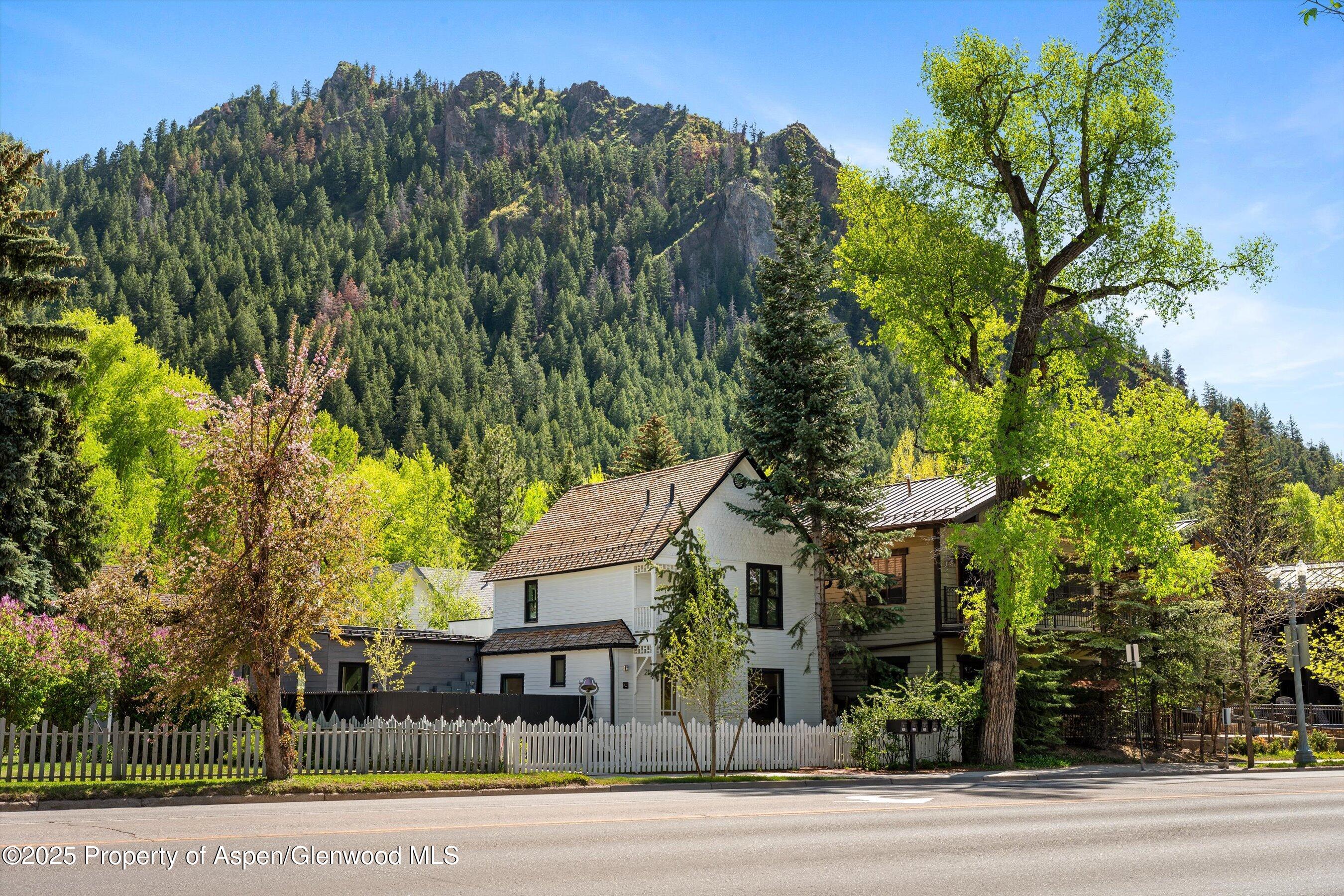 211 W Main Street Aspen CO 81611
