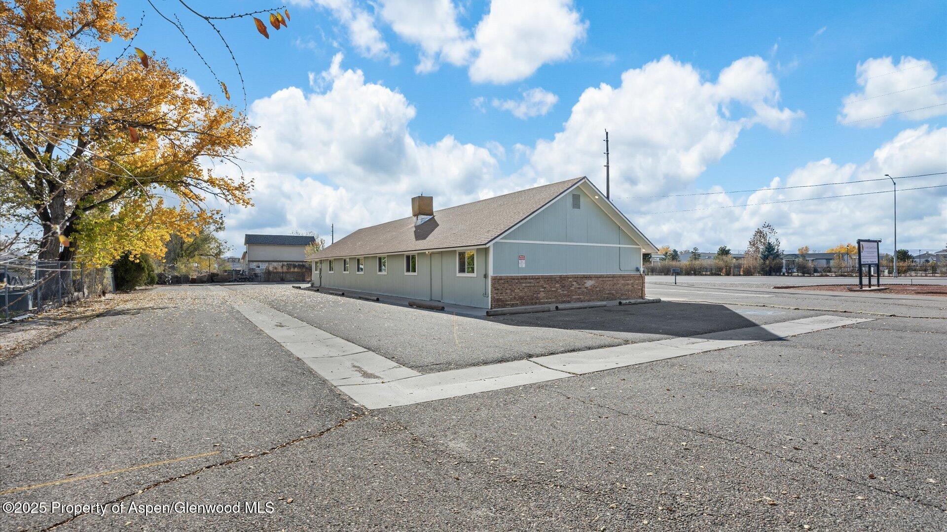 412 32 Road Clifton CO 81520