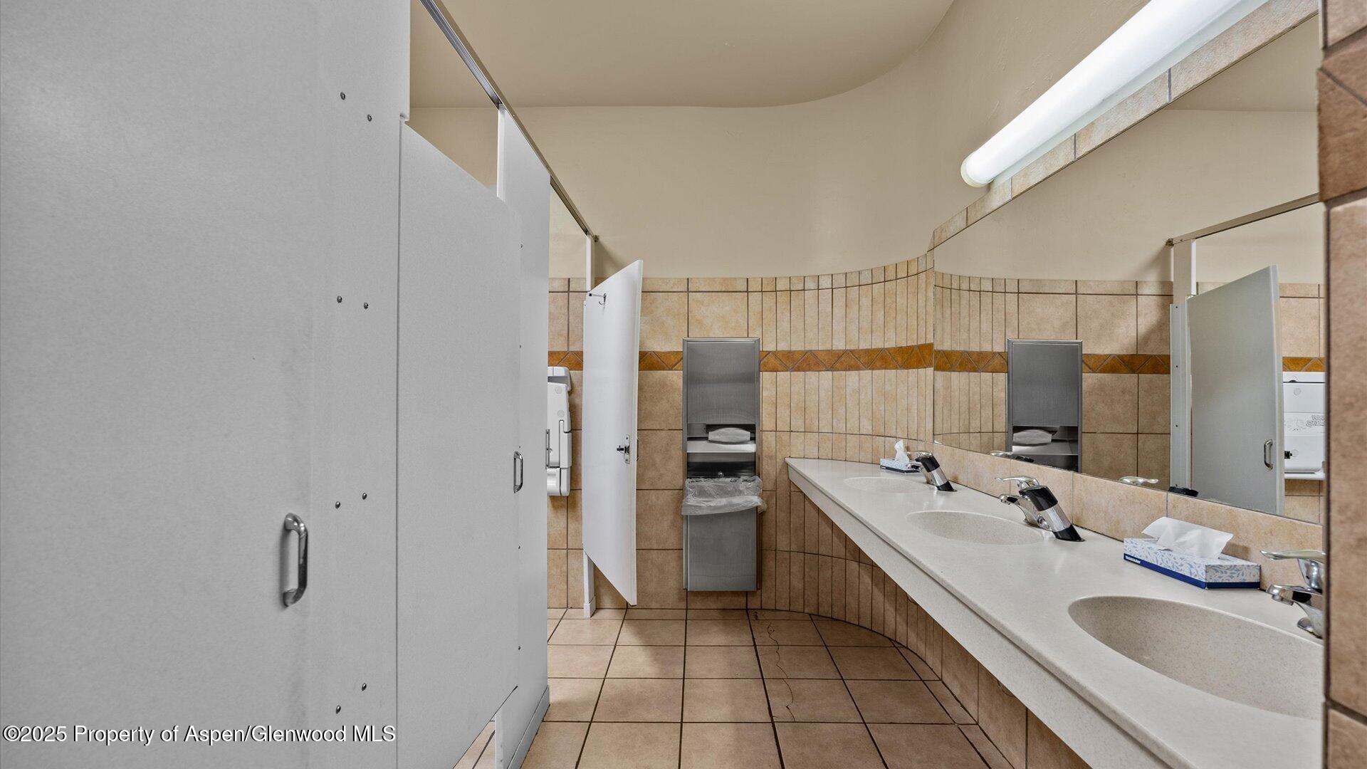 3245 I-70 Business Loop Clifton CO 81520