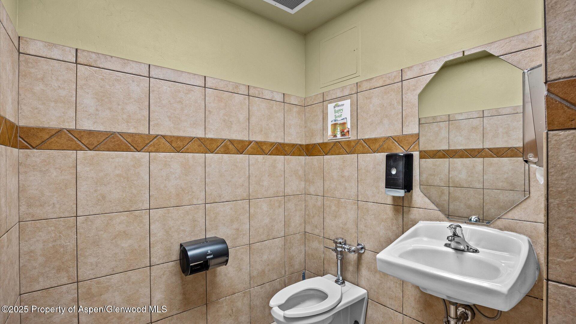 3245 I-70 Business Loop Clifton CO 81520