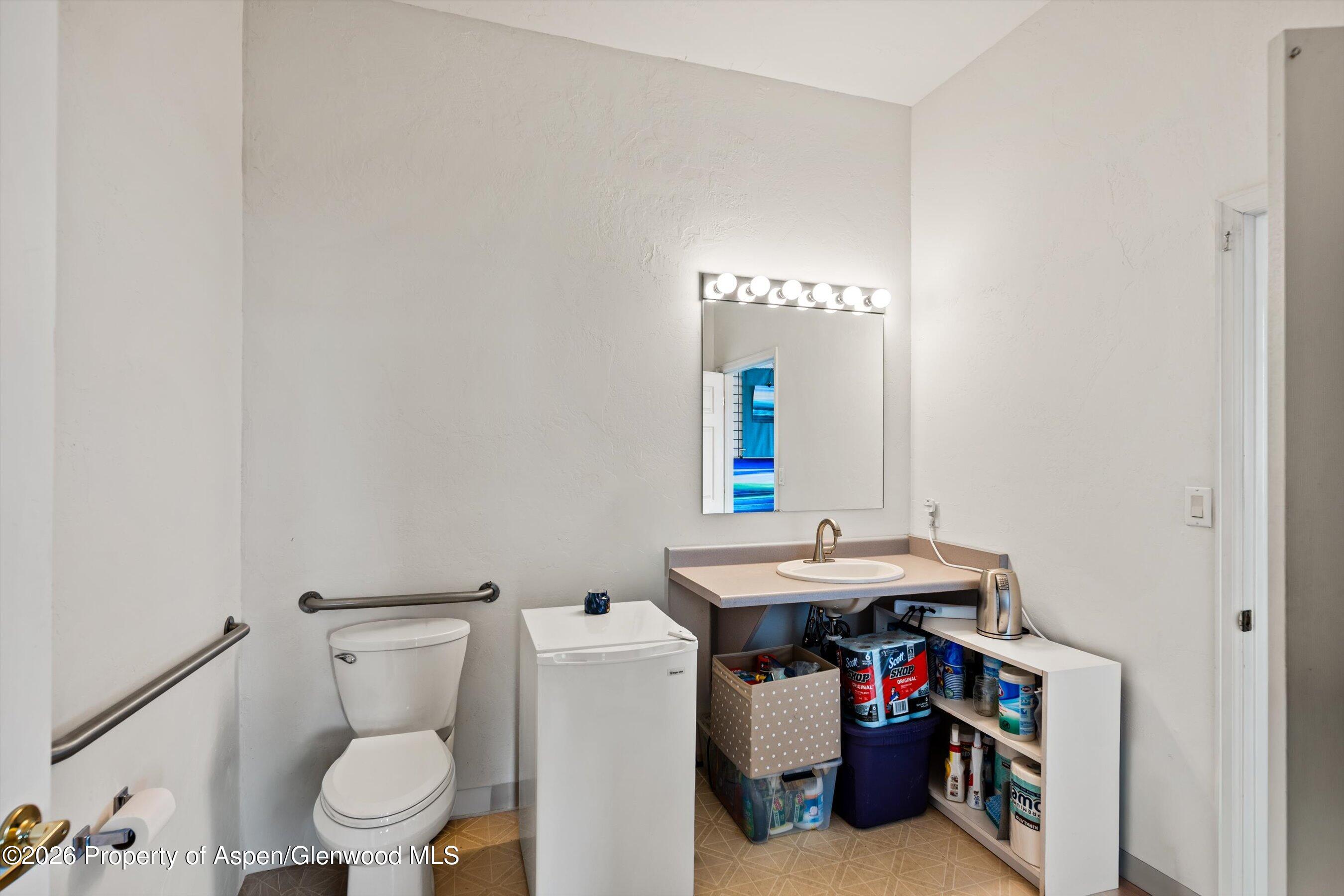 1370 Main Street Carbondale CO 81623