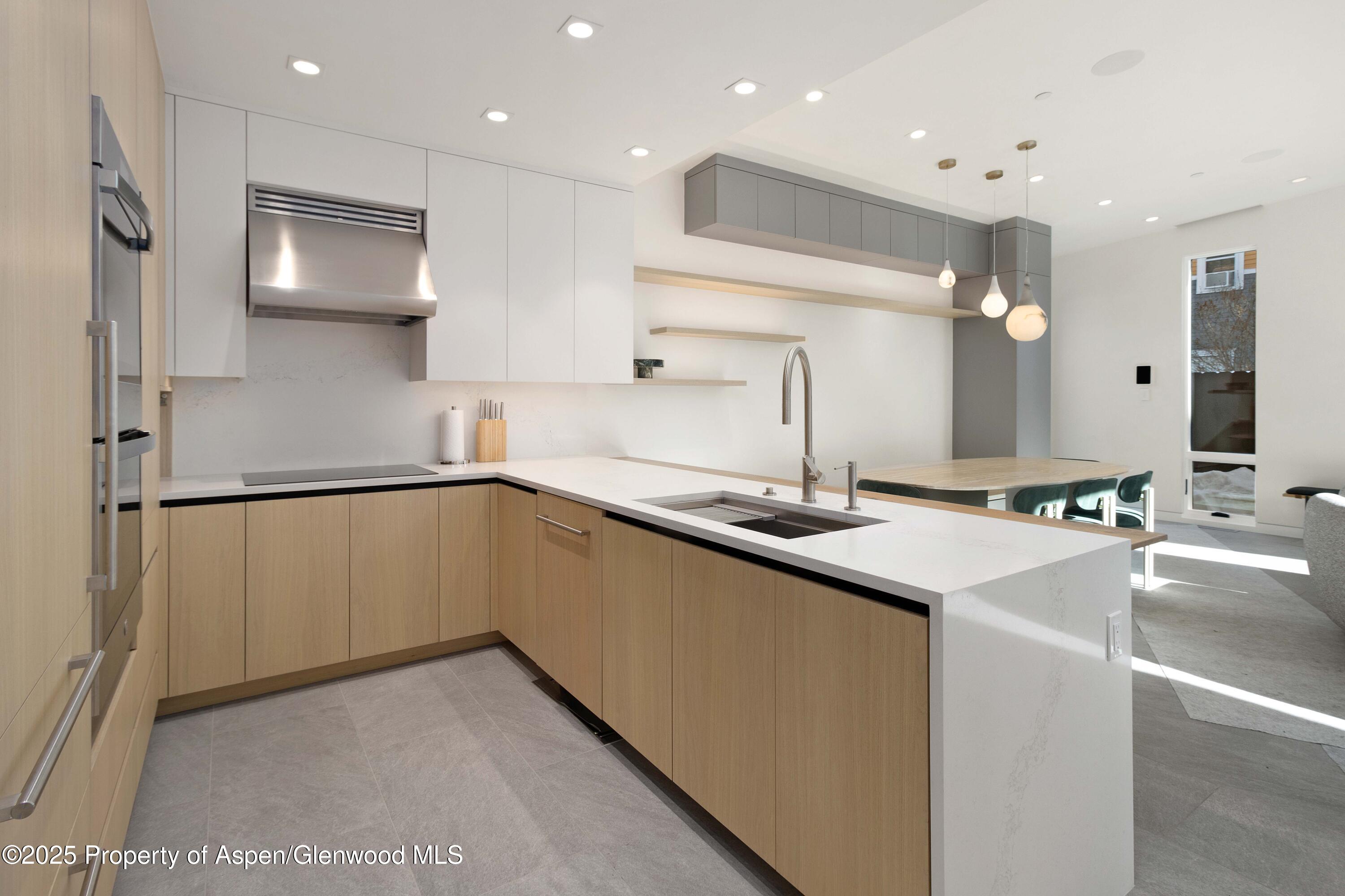 211 W Main Street Aspen CO 81611