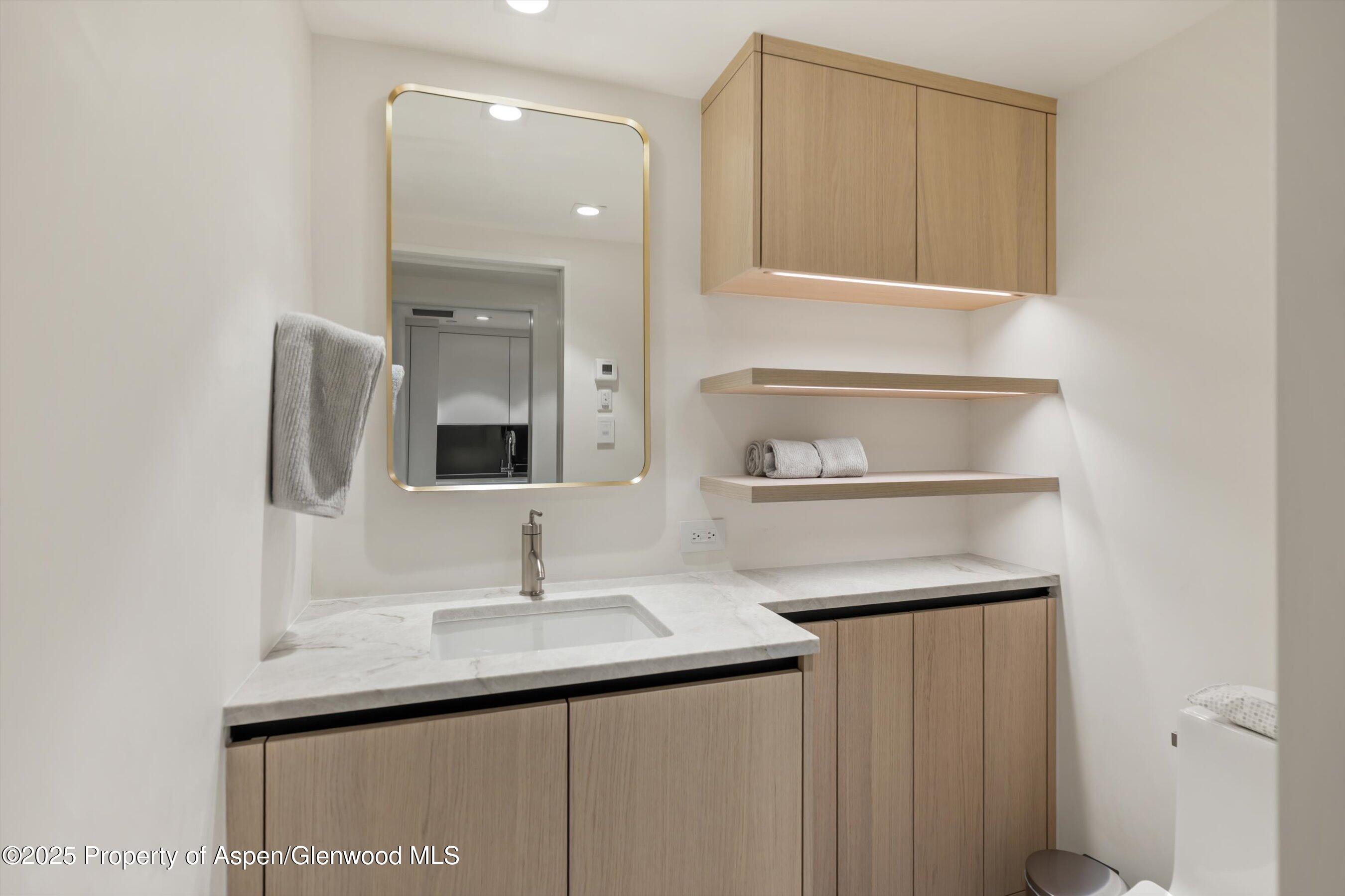 211 W Main Street Aspen CO 81611