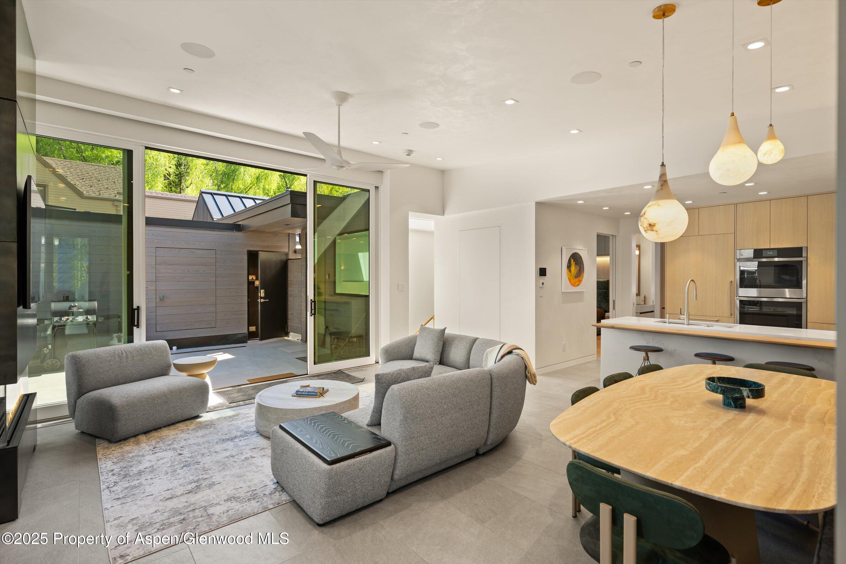 211 W Main Street Aspen CO 81611