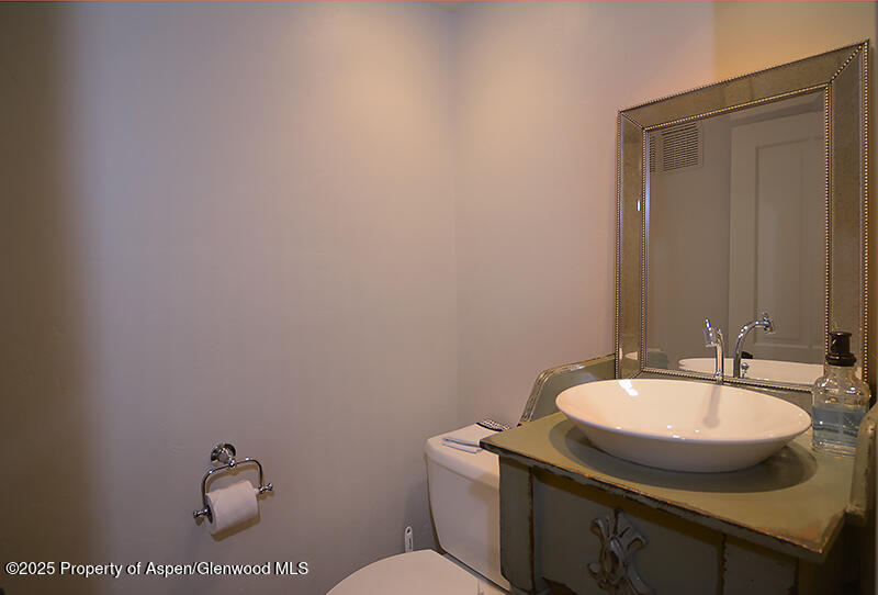 800 E Hopkins Avenue Aspen CO 81611