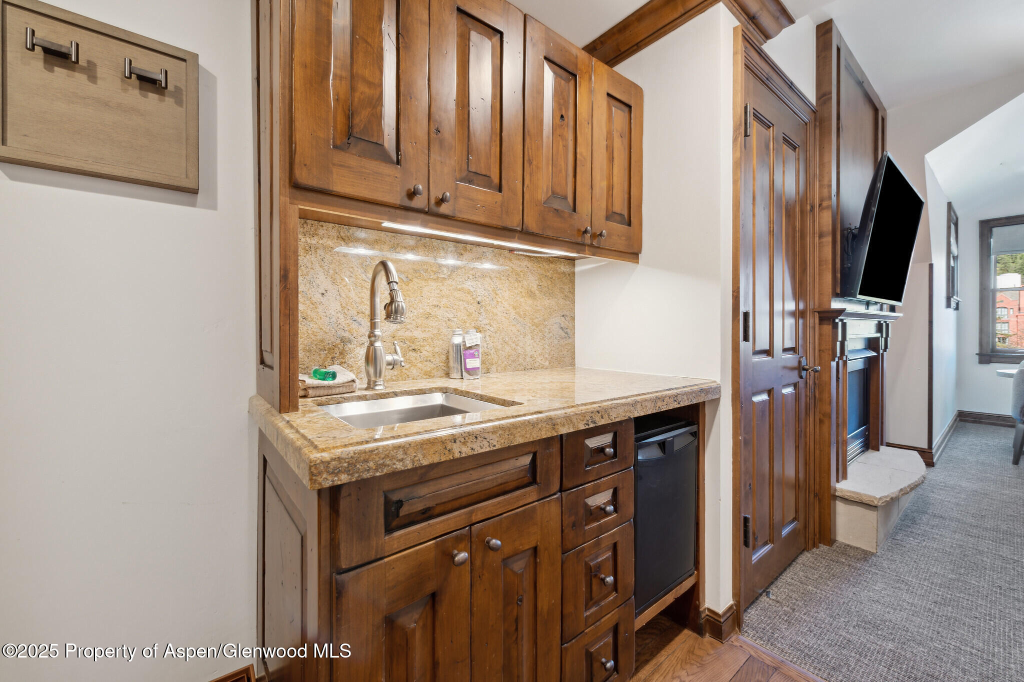415 E Dean St, Unit 48, Week 8 Aspen CO 81611