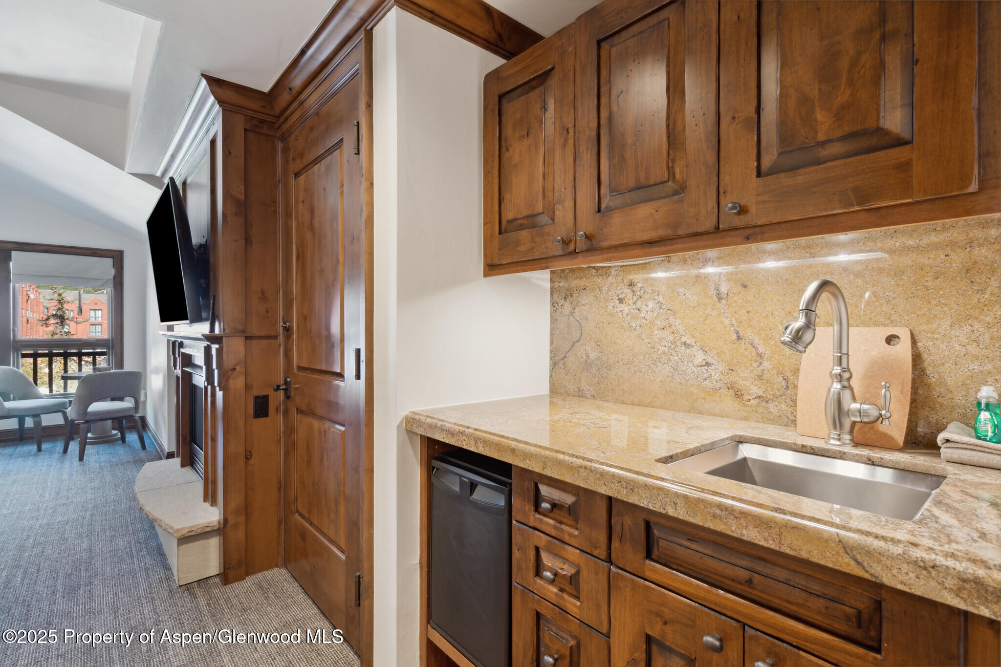 415 E Dean St, Unit 48, Week 8 Aspen CO 81611