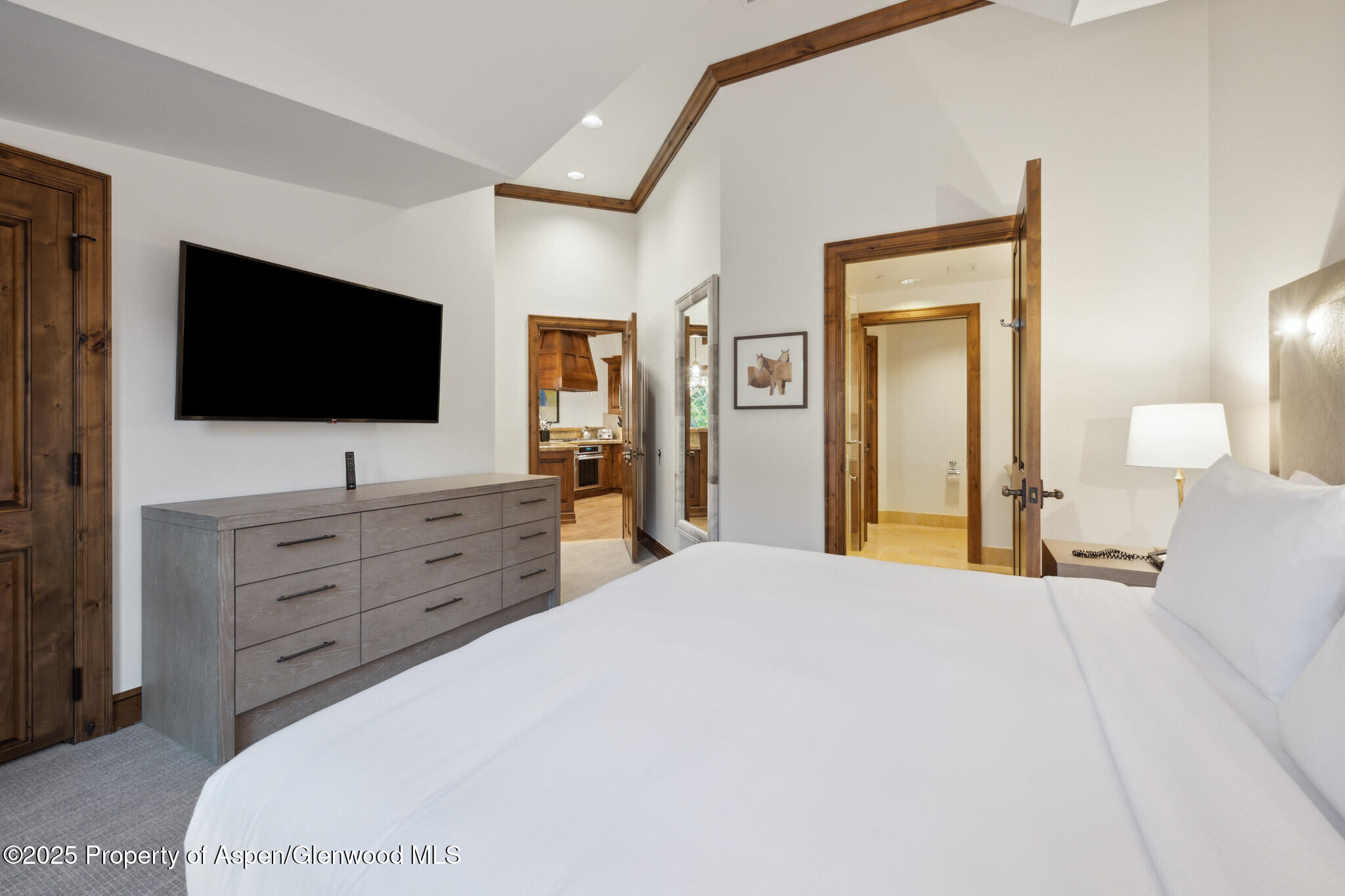 415 E Dean St., Unit 31, Week 11 Aspen CO 81611