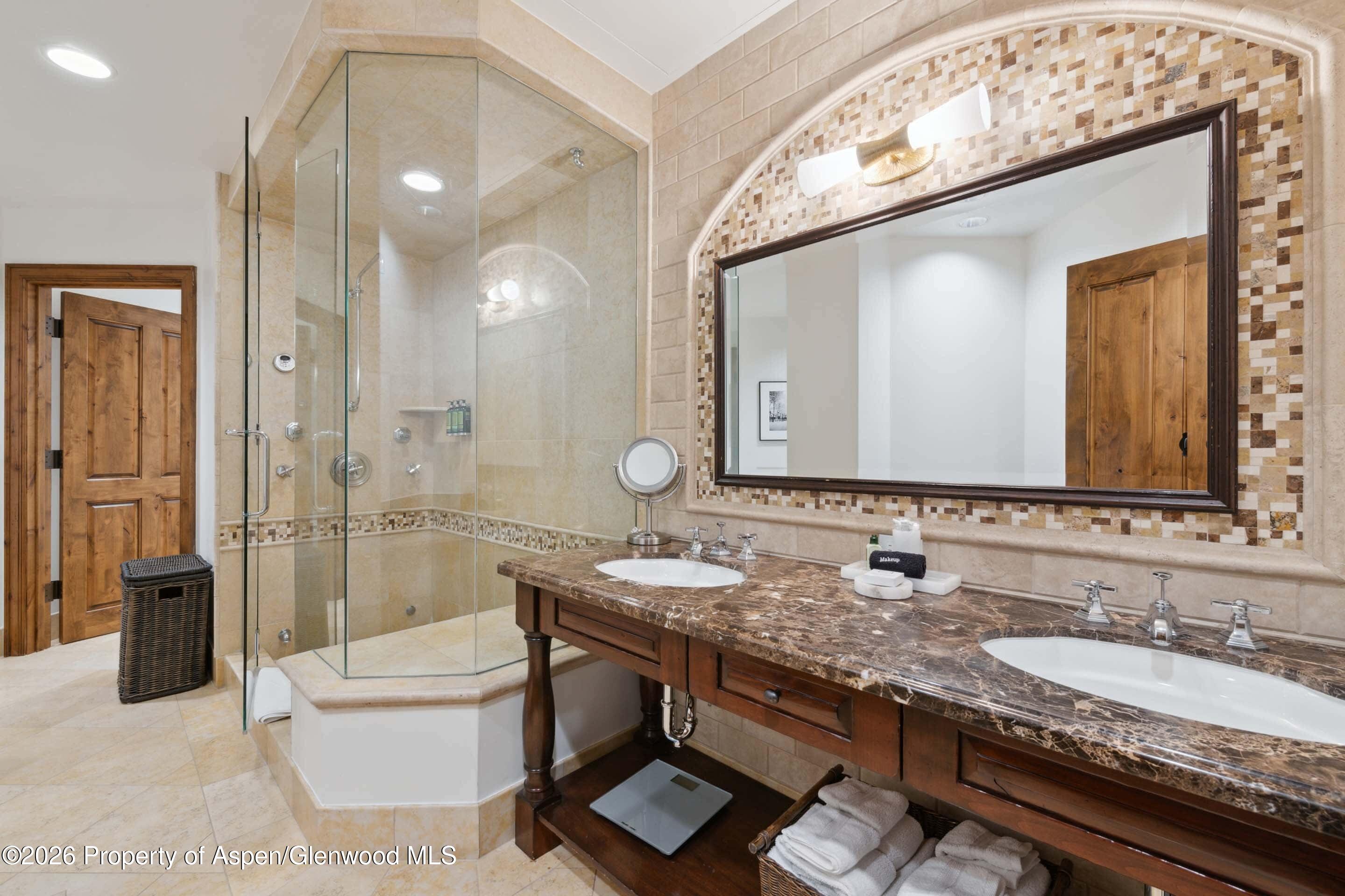 415 E Dean St, Unit 8, Week 12 Aspen CO 81611