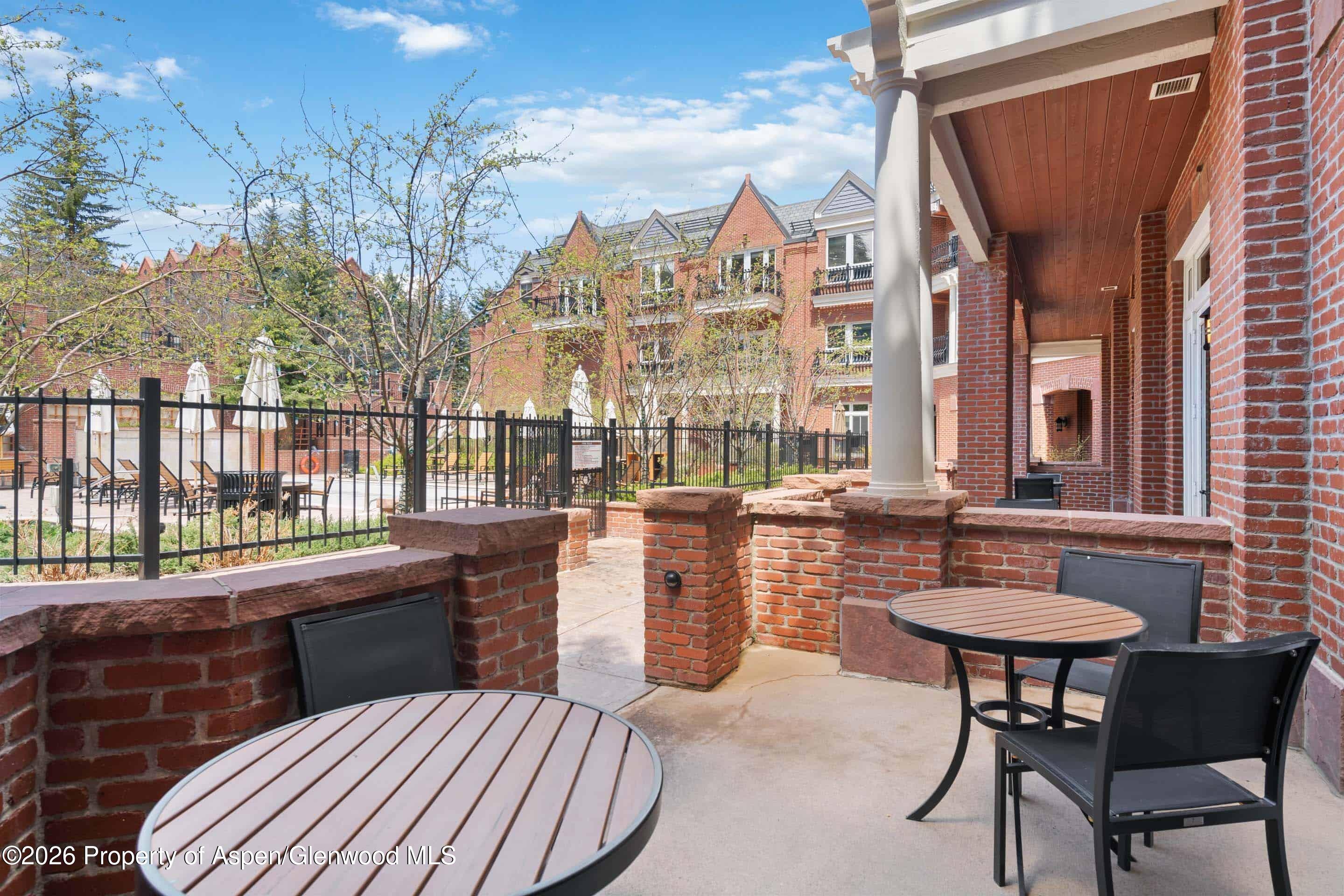 415 E Dean St, Unit 8, Week 12 Aspen CO 81611