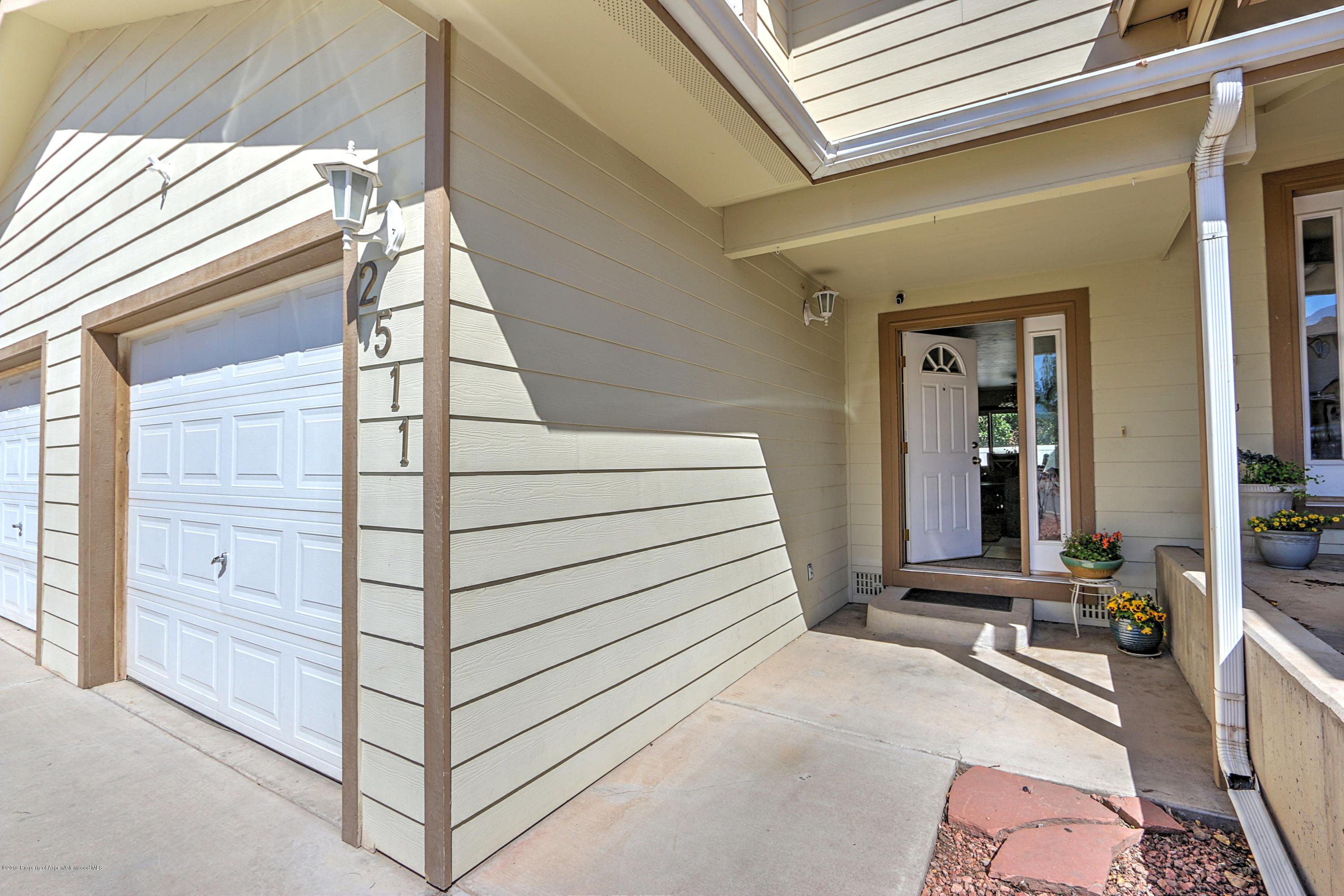 2511 Meadow Circle Rifle CO 81650