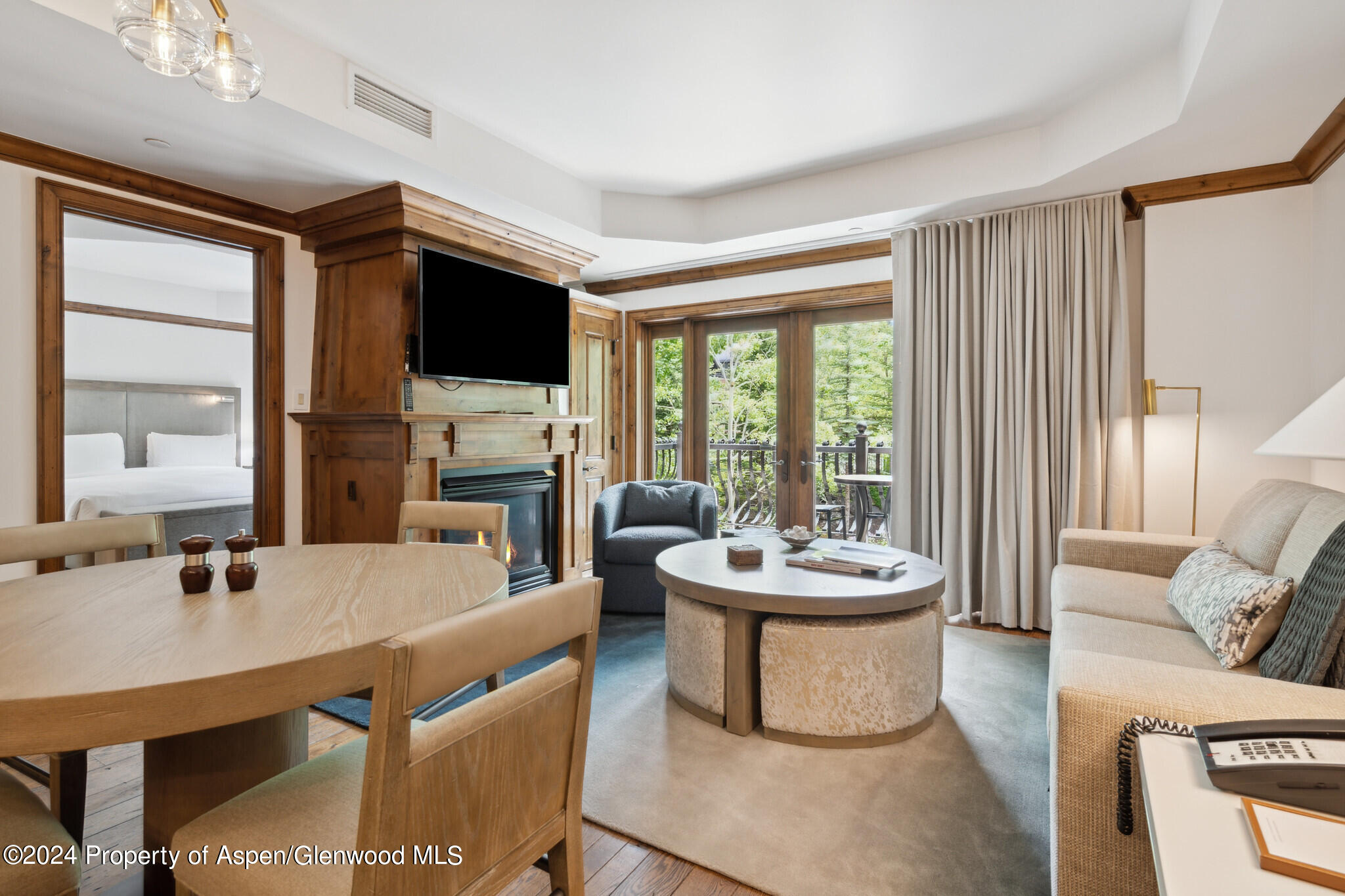 415 E Dean St, Unit 18, Week 27 Aspen CO 81611