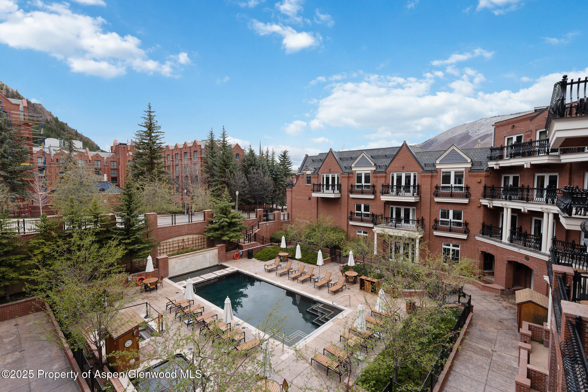415 E Dean St., Unit 38, Week 33 Aspen CO 81611