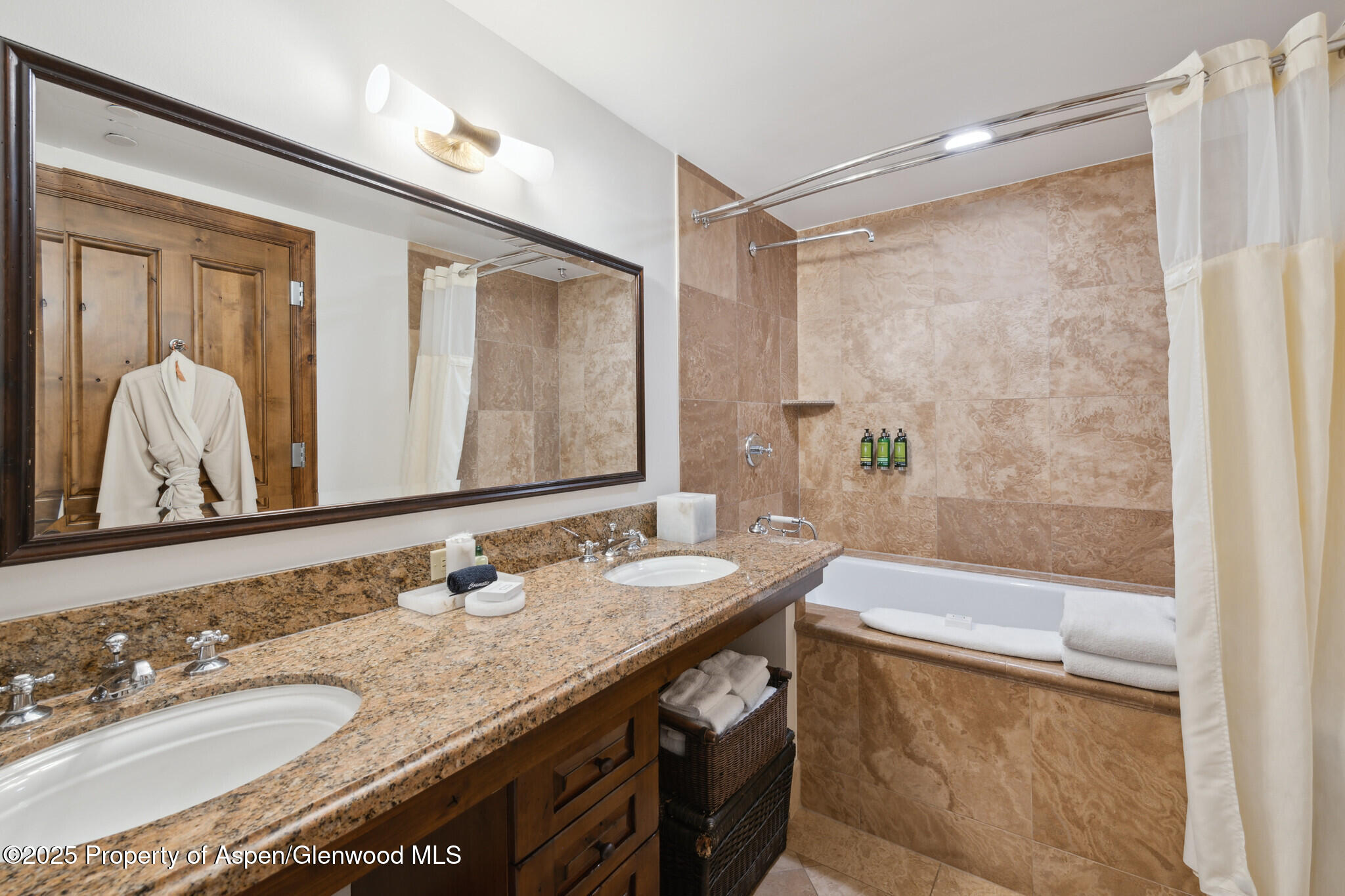 415 E Dean, Unit 44a, Week 9 Aspen CO 81611