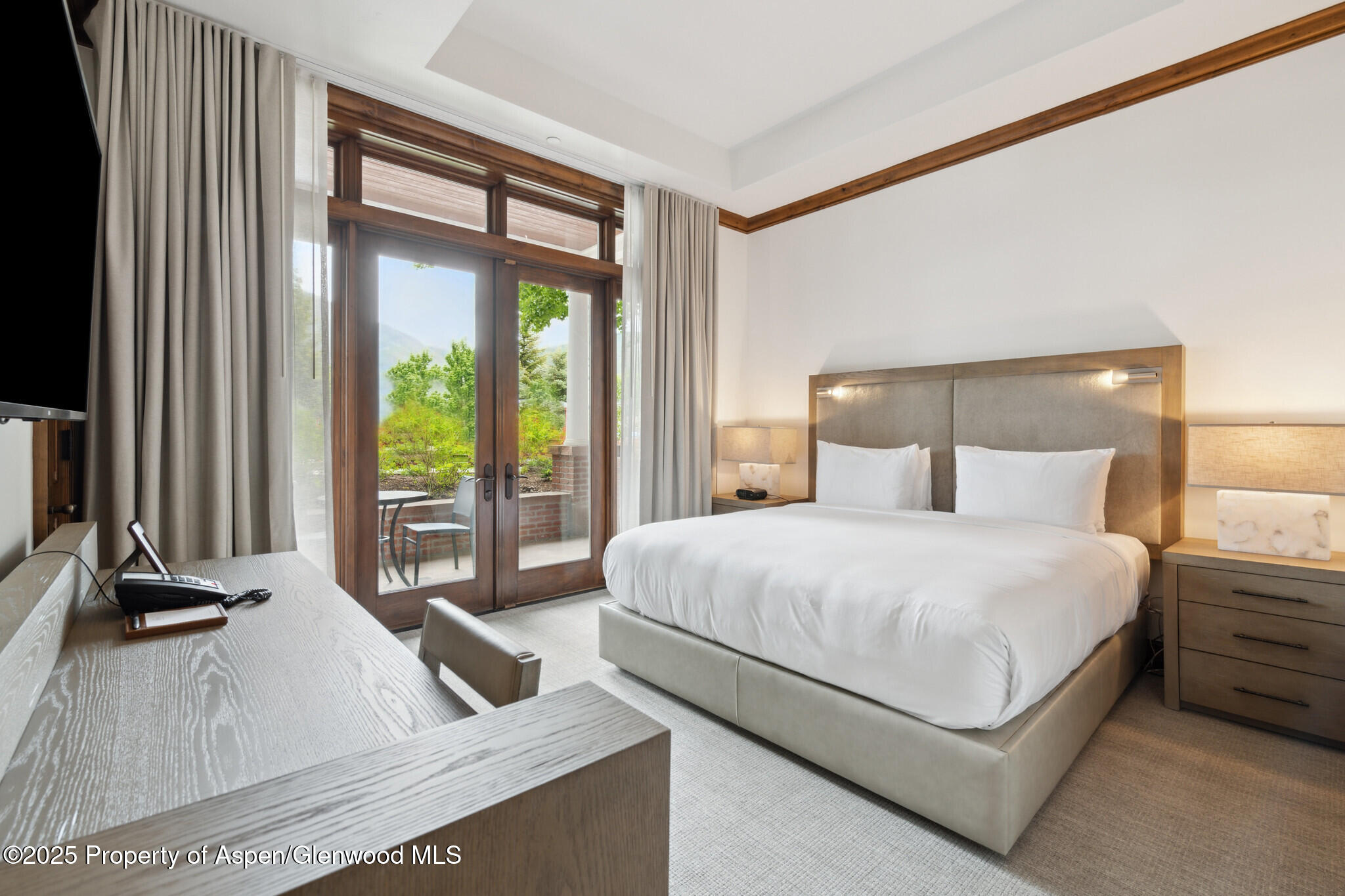 415 E Dean Street Unit 1, Week 29 Street Aspen CO 81611