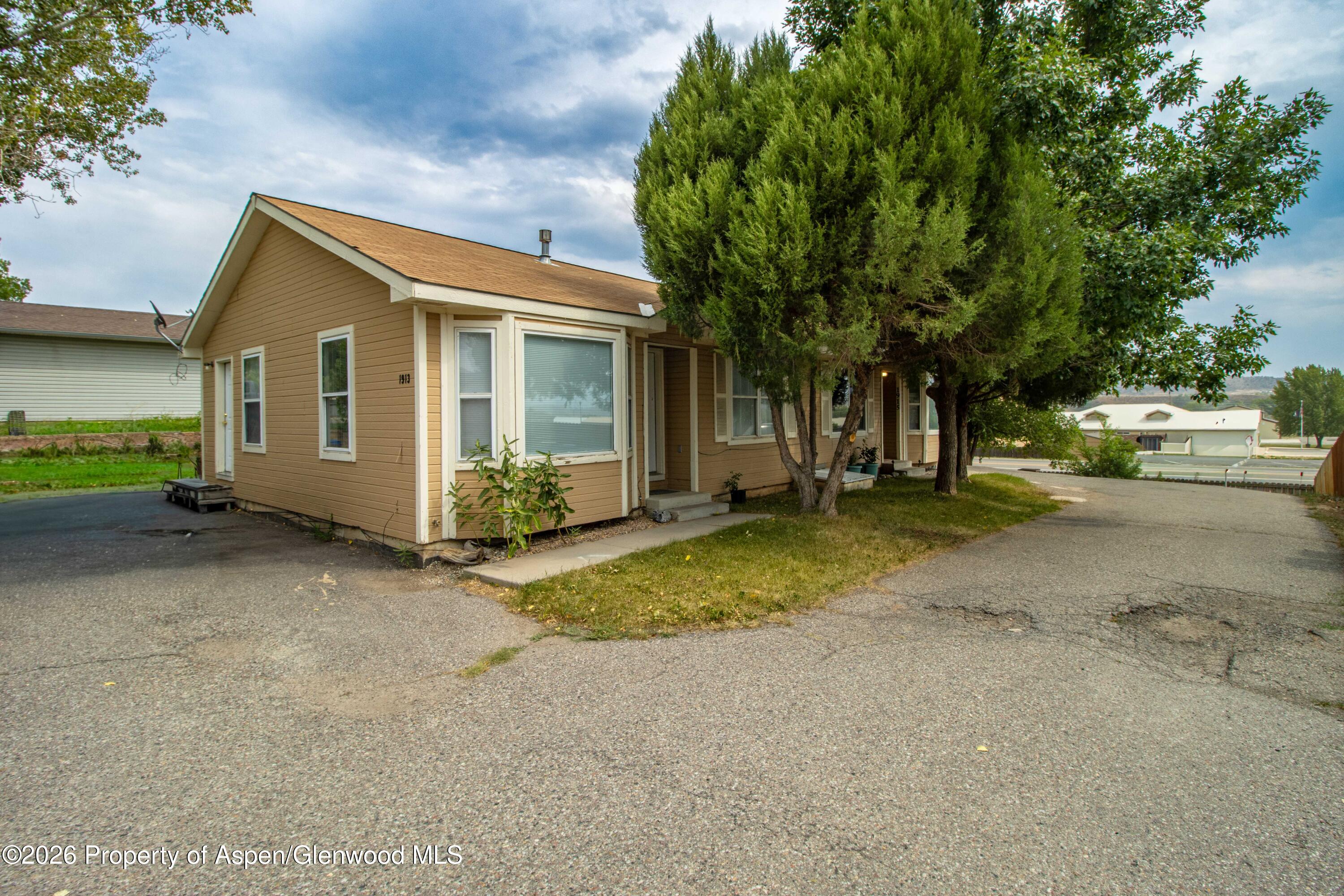 1913/1915 Pioneer Drive Silt CO 81652